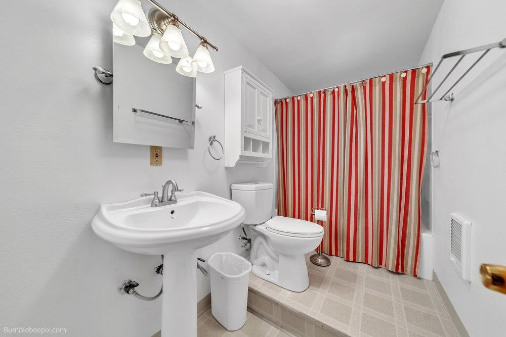 12222 N West Newman Lake Dr - Photo 22
