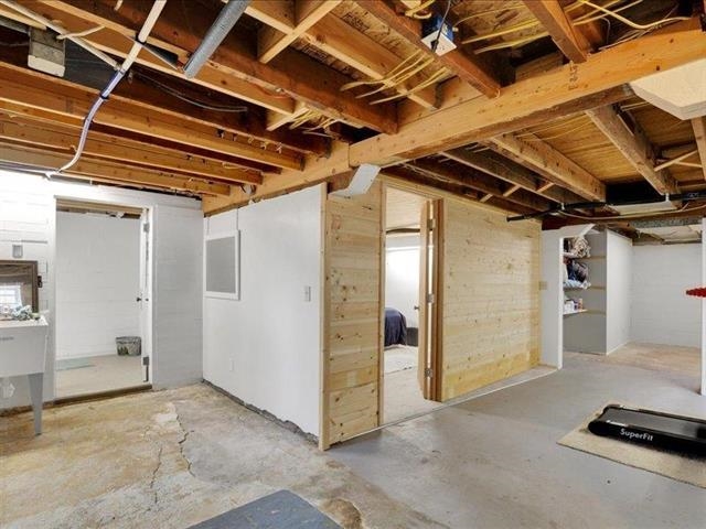 327 S Crosby St - Photo 25