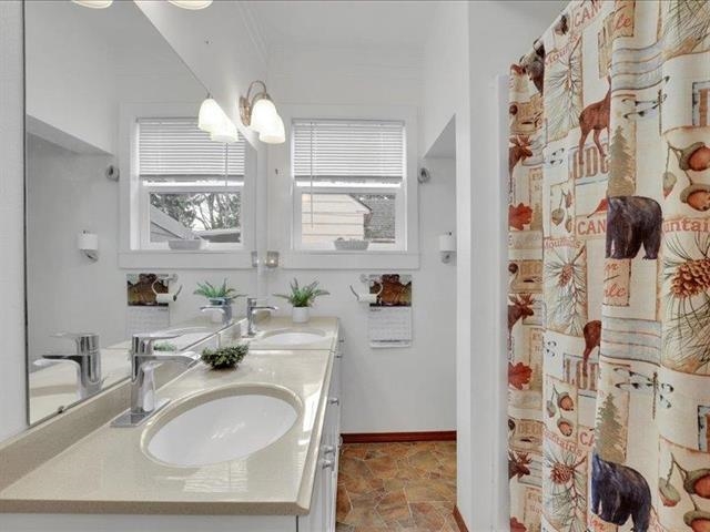 327 S Crosby St - Photo 21