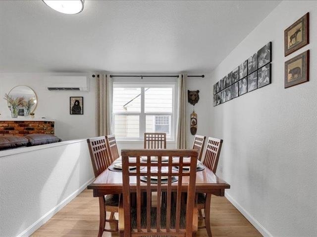 327 S Crosby St - Photo 4