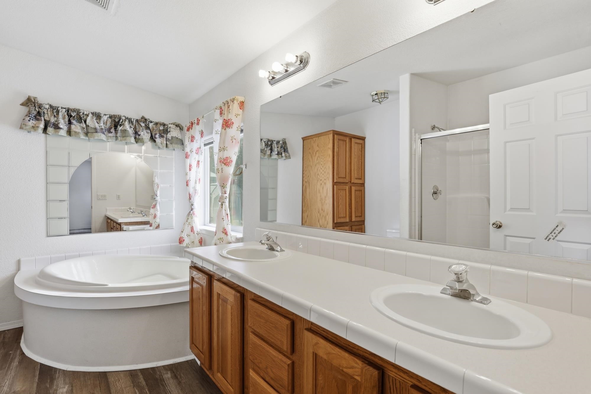 6399 Lakeview Dr - Photo 19