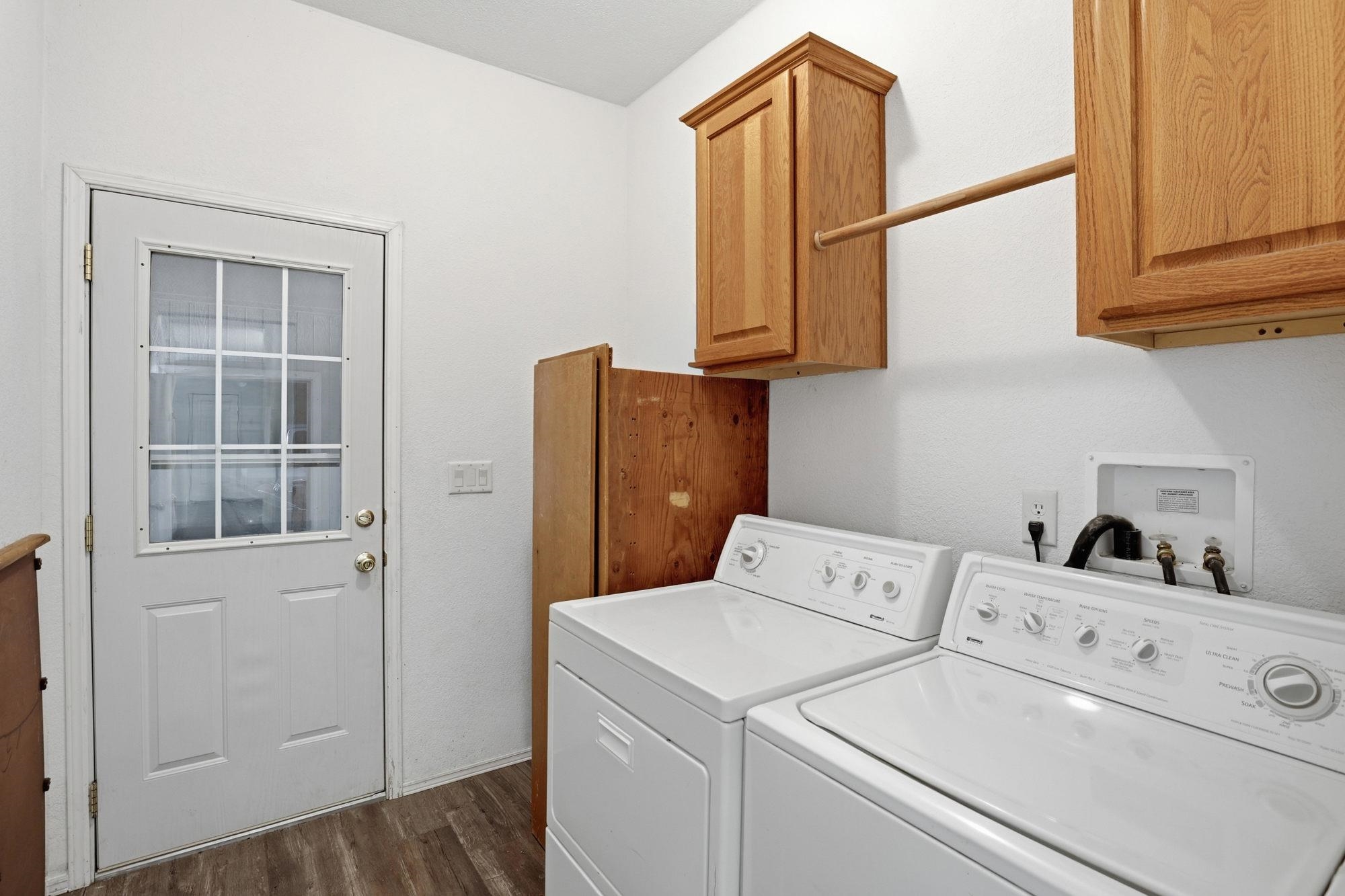 6399 Lakeview Dr - Photo 28