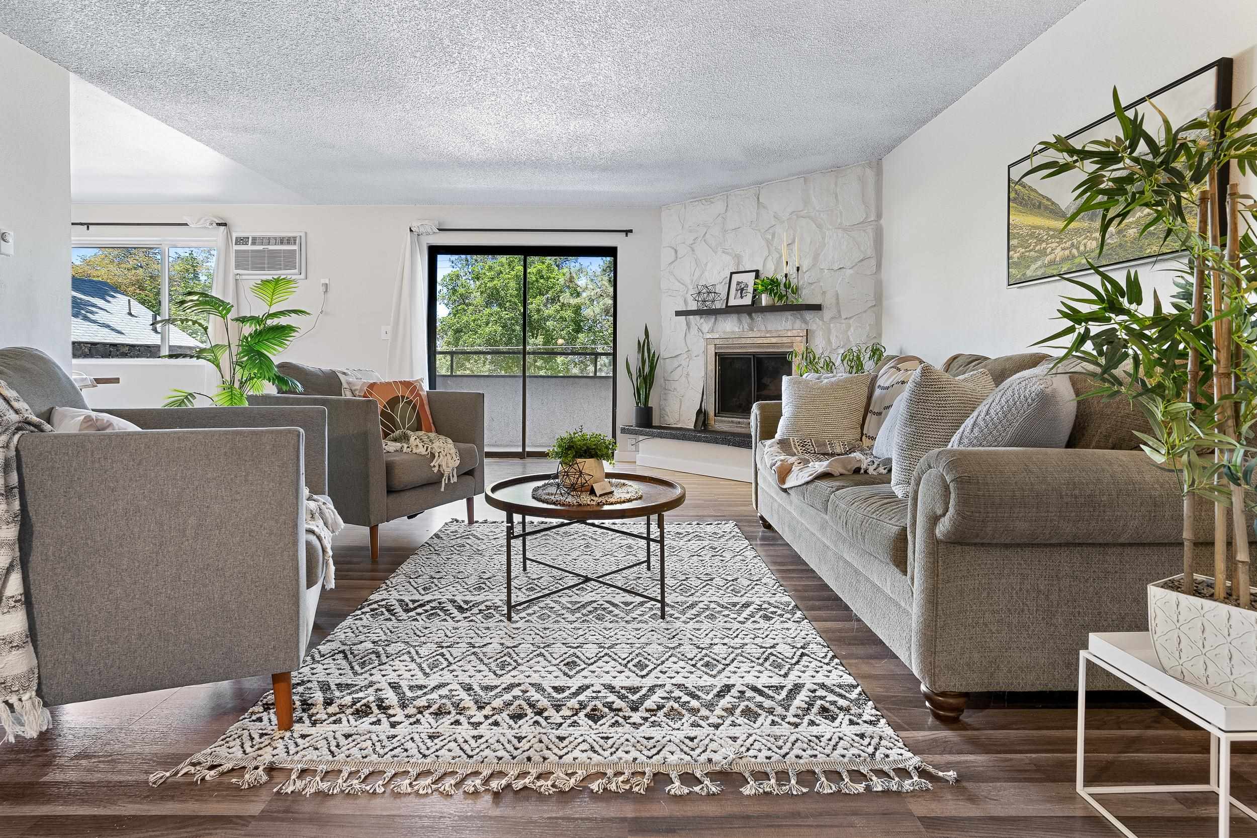 1002 W 7th Ave - Photo 3