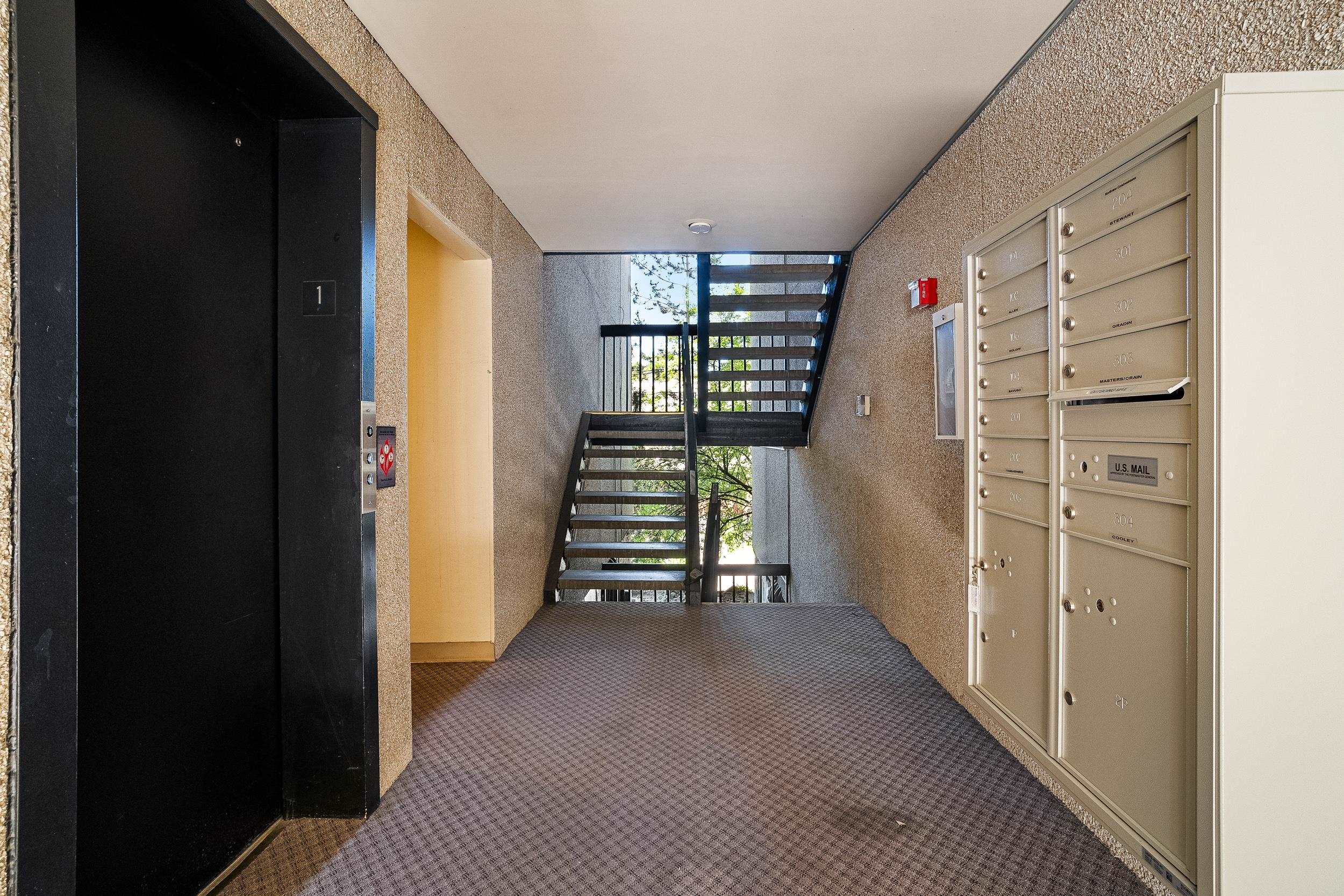 1002 W 7th Ave - Photo 23
