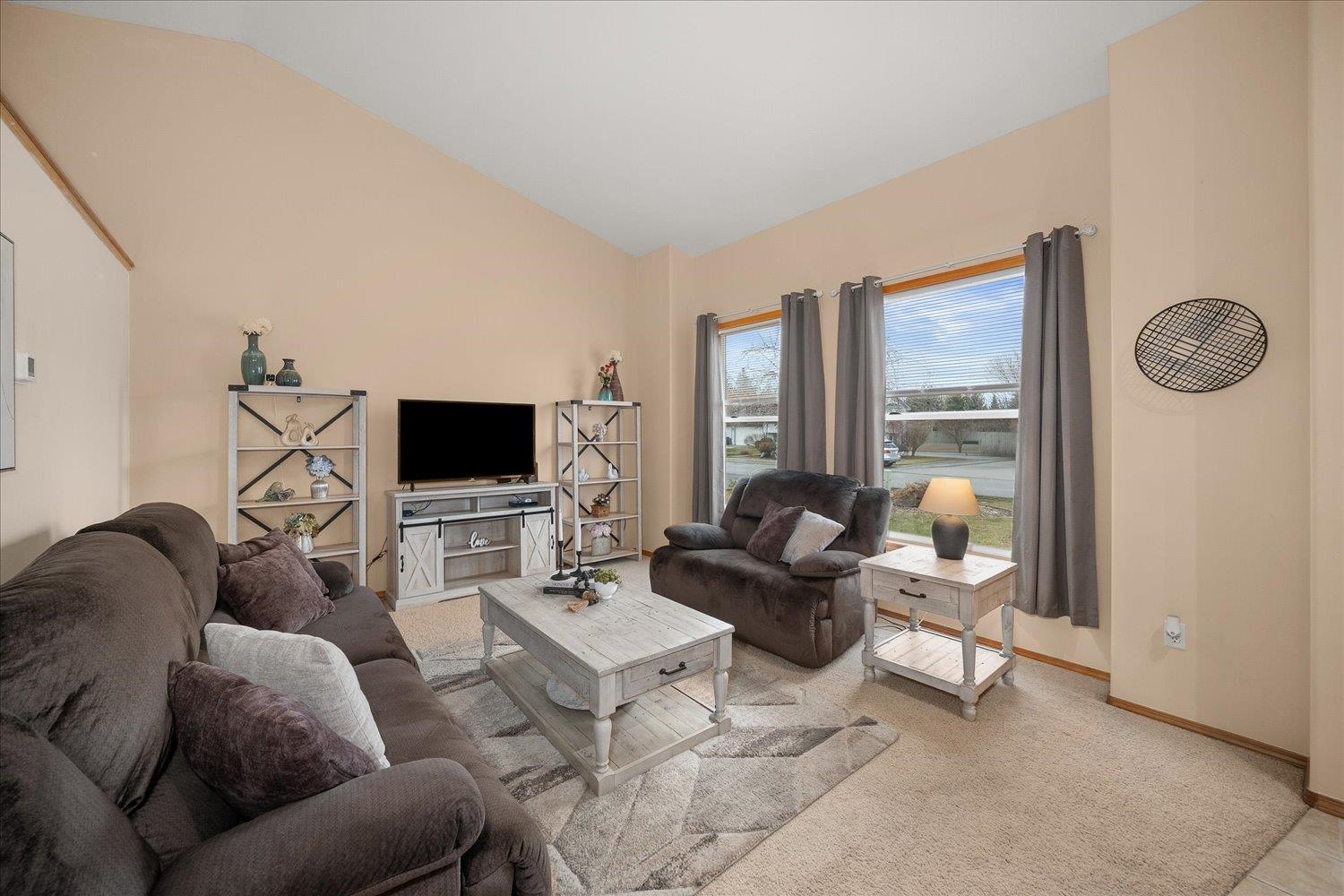 18914 E 2nd Ave - Photo 4