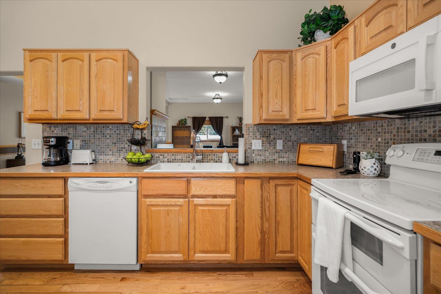 18914 E 2nd Ave - Photo 13