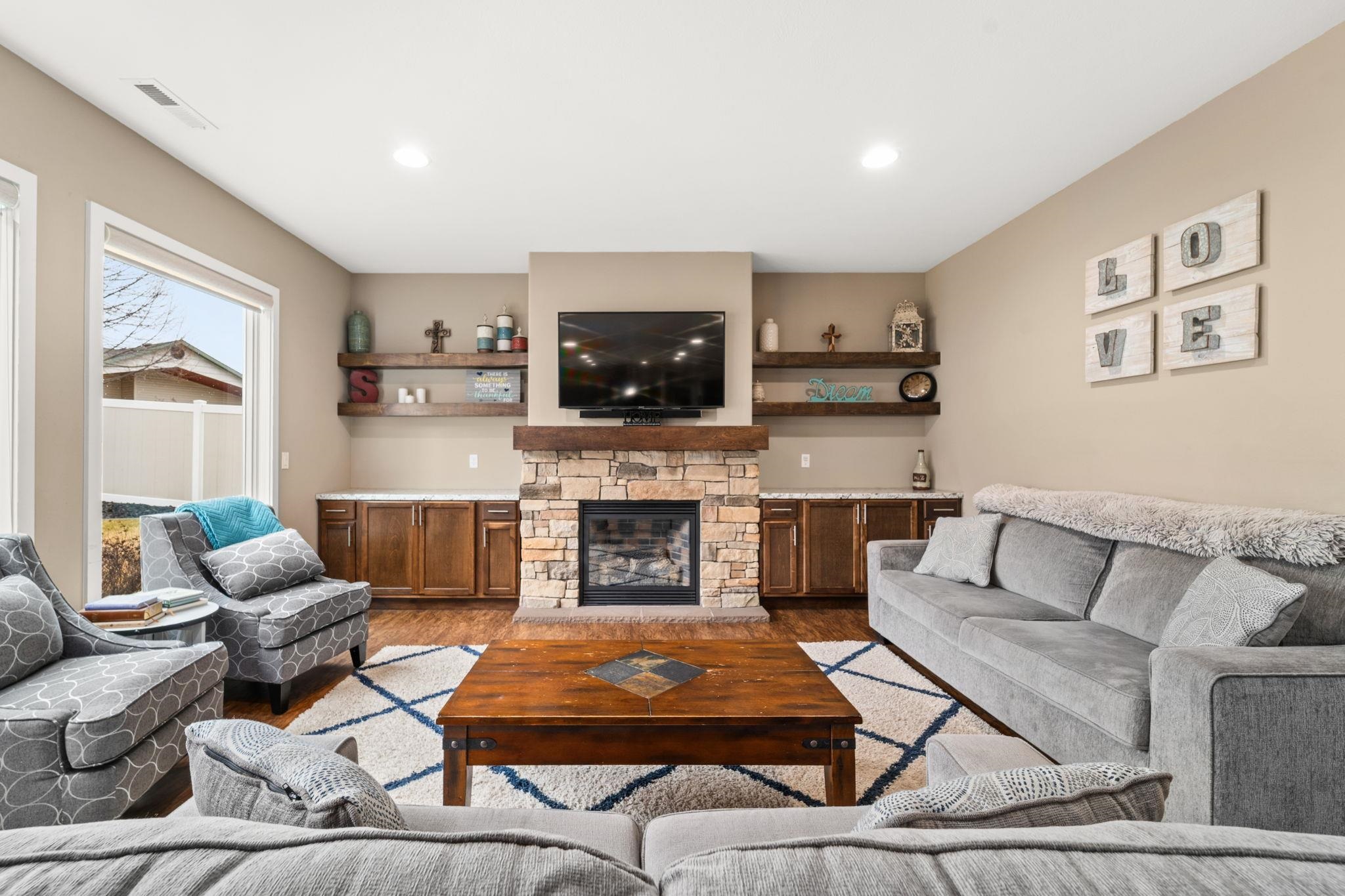 110 E Sapphire Ln - Photo 9