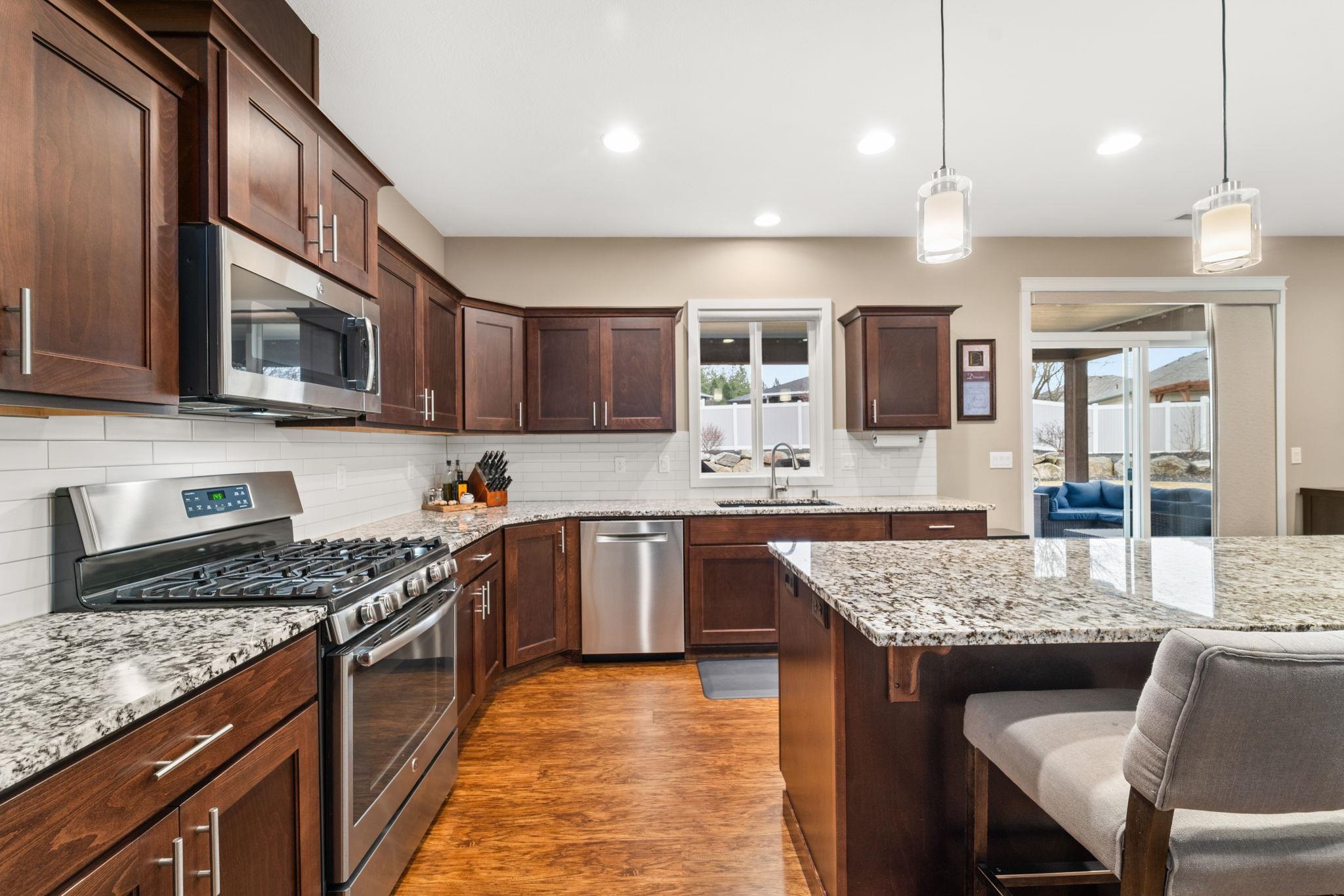 110 E Sapphire Ln - Photo 13