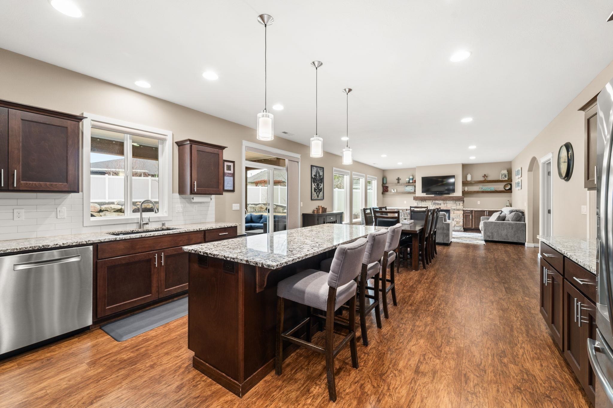 110 E Sapphire Ln - Photo 14