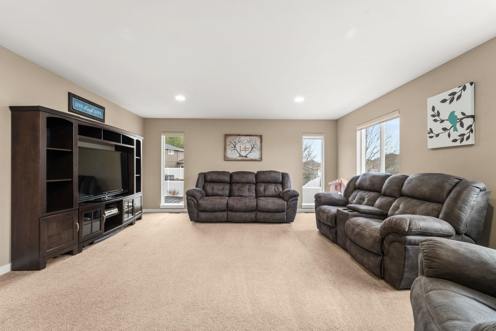 110 E Sapphire Ln - Photo 18