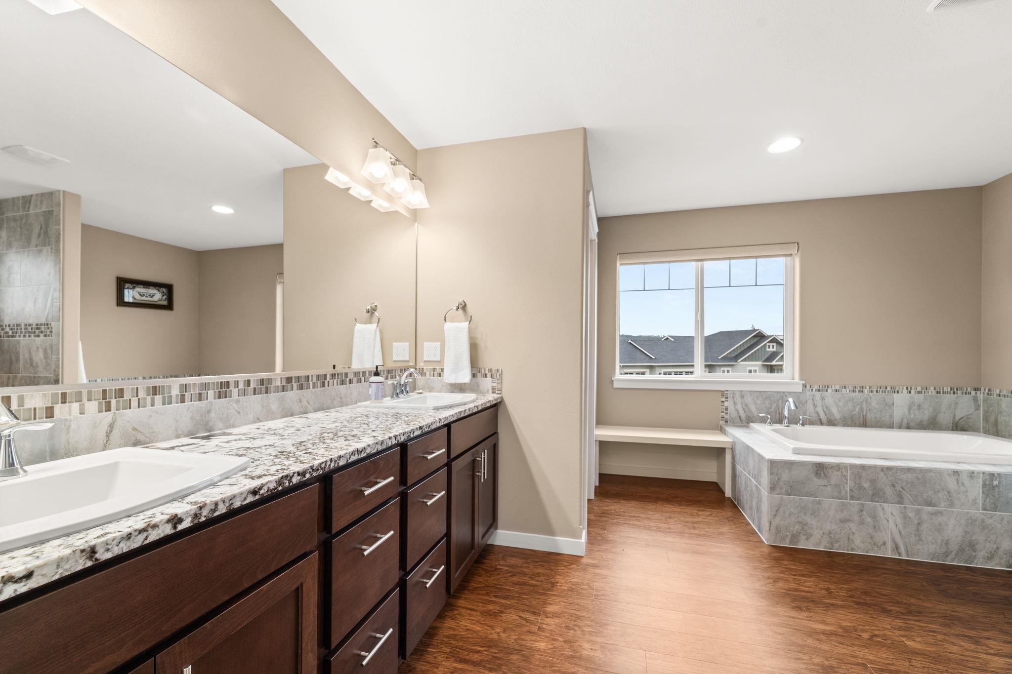 110 E Sapphire Ln - Photo 27