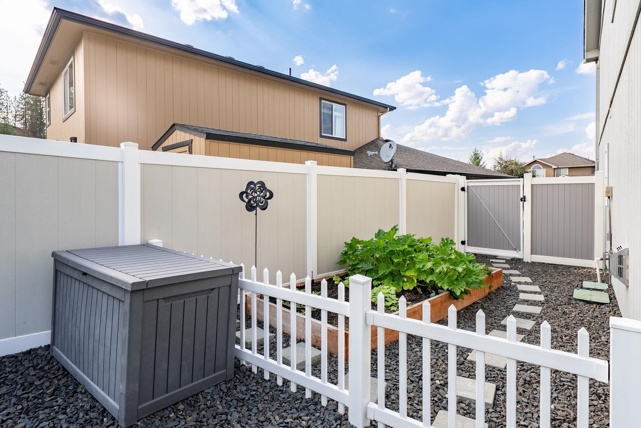 110 E Sapphire Ln - Photo 31
