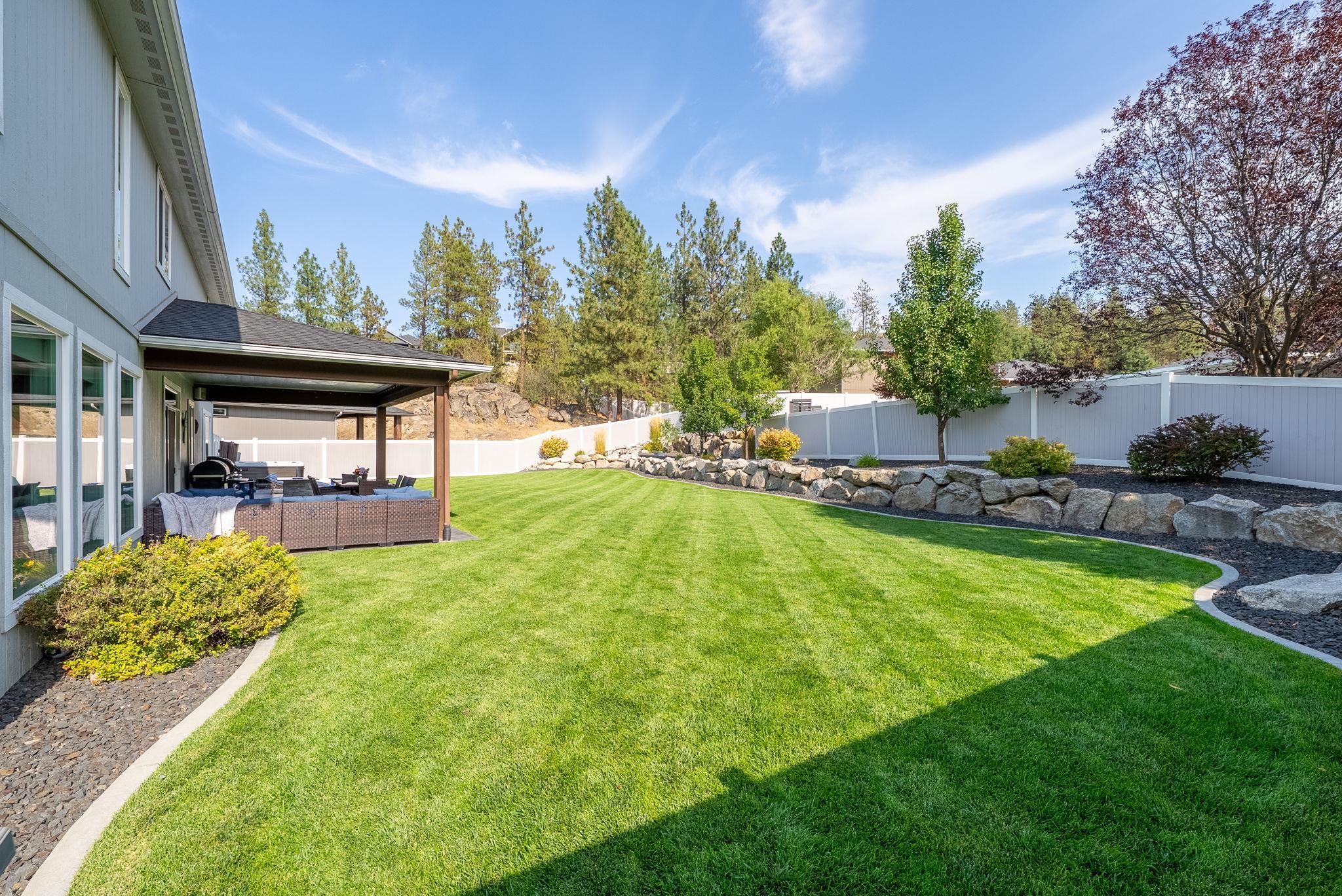 110 E Sapphire Ln - Photo 32