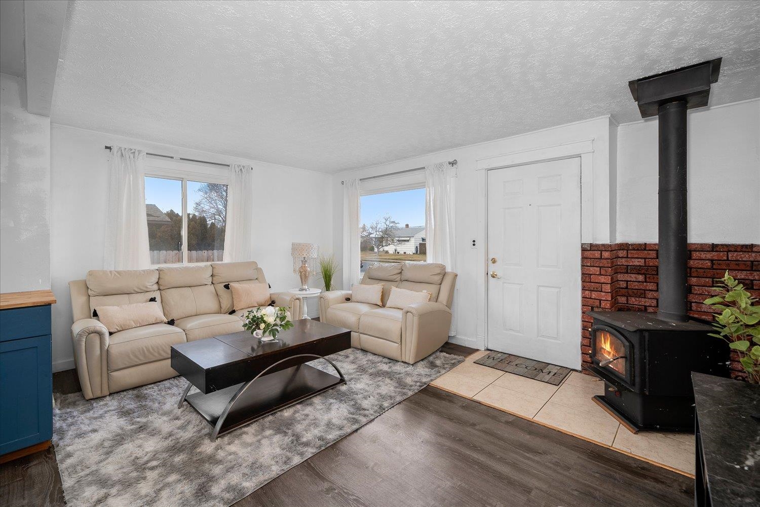 1928 E Decatur Ave - Photo 2