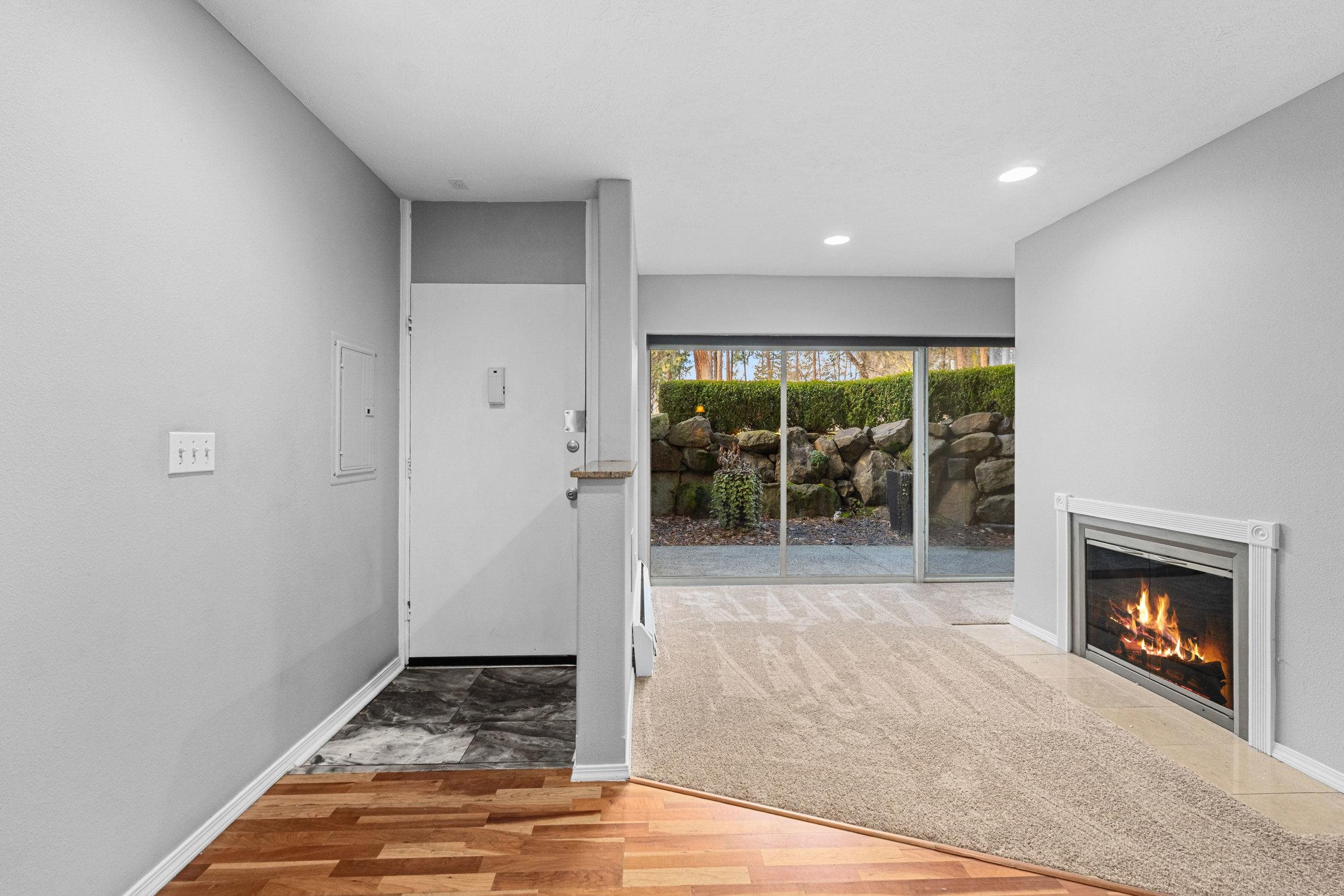 301 S Chestnut St - Photo 6