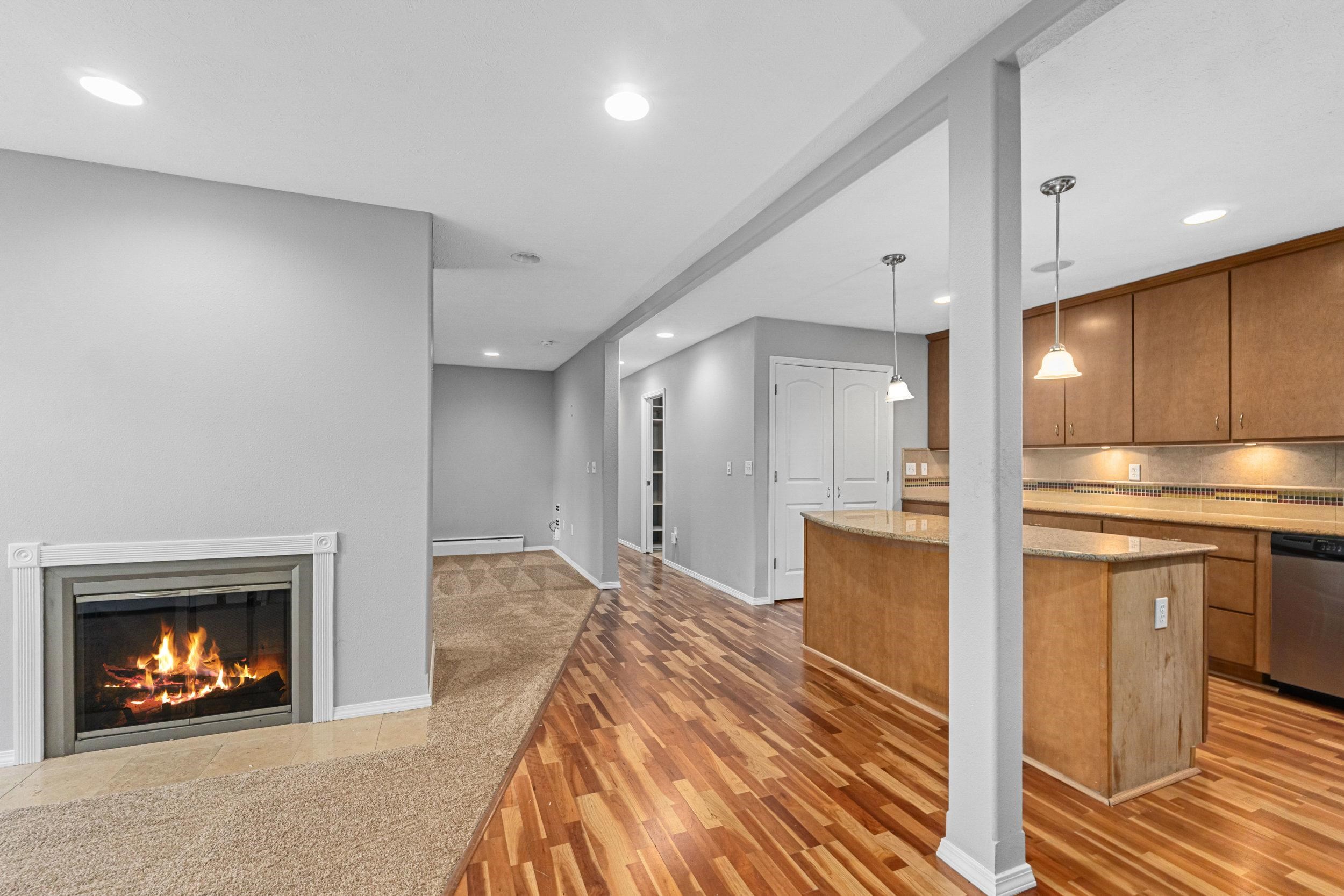 301 S Chestnut St - Photo 9