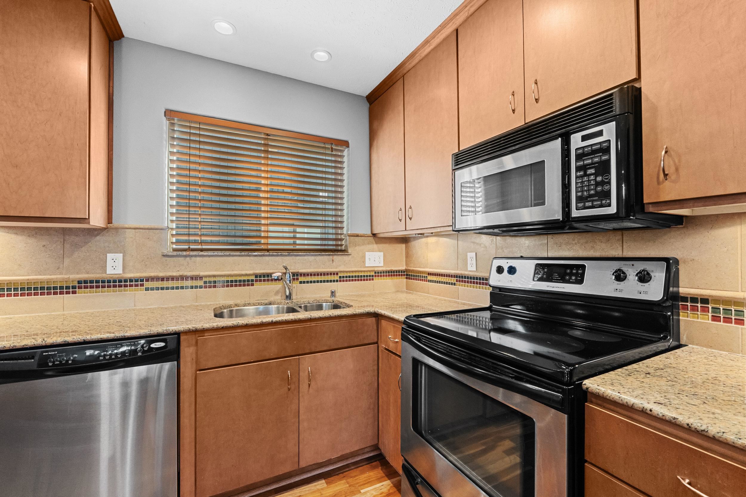 301 S Chestnut St - Photo 10