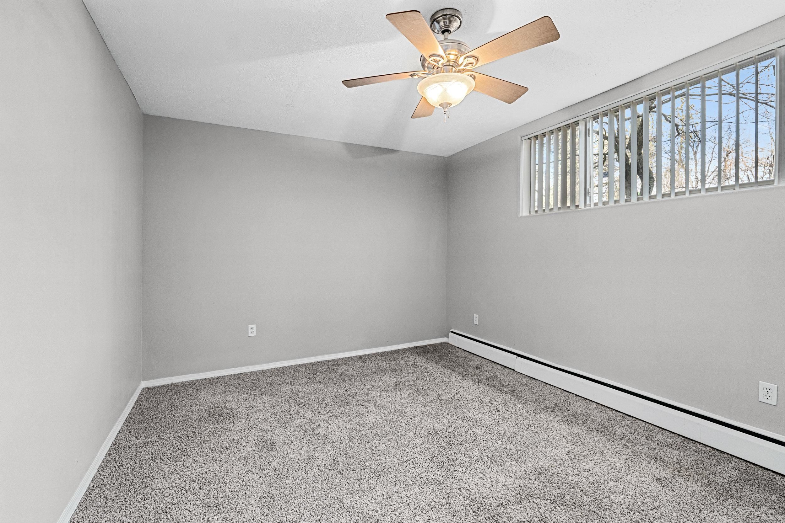 301 S Chestnut St - Photo 16