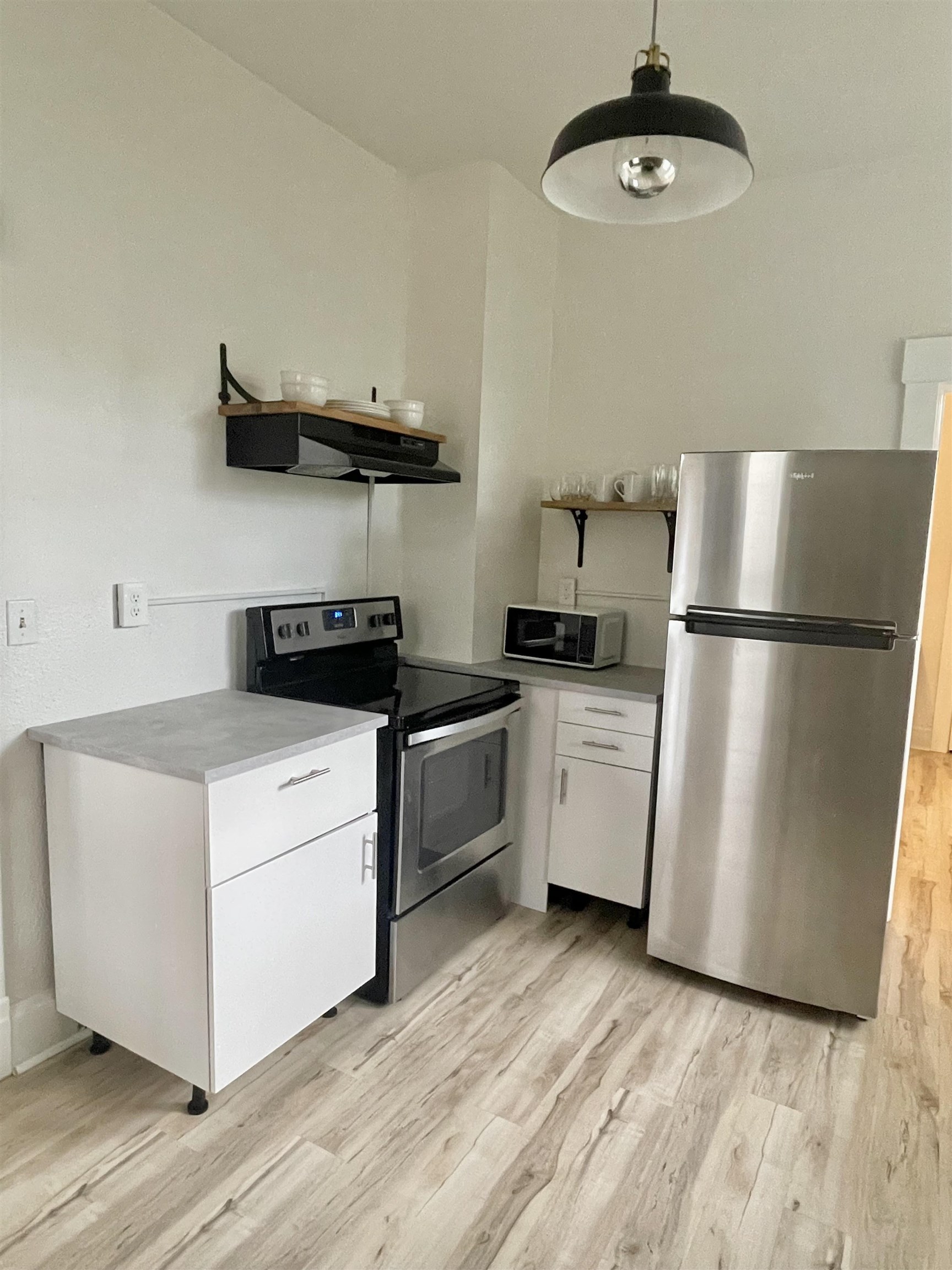 1824 W 2nd Ave - Photo 3