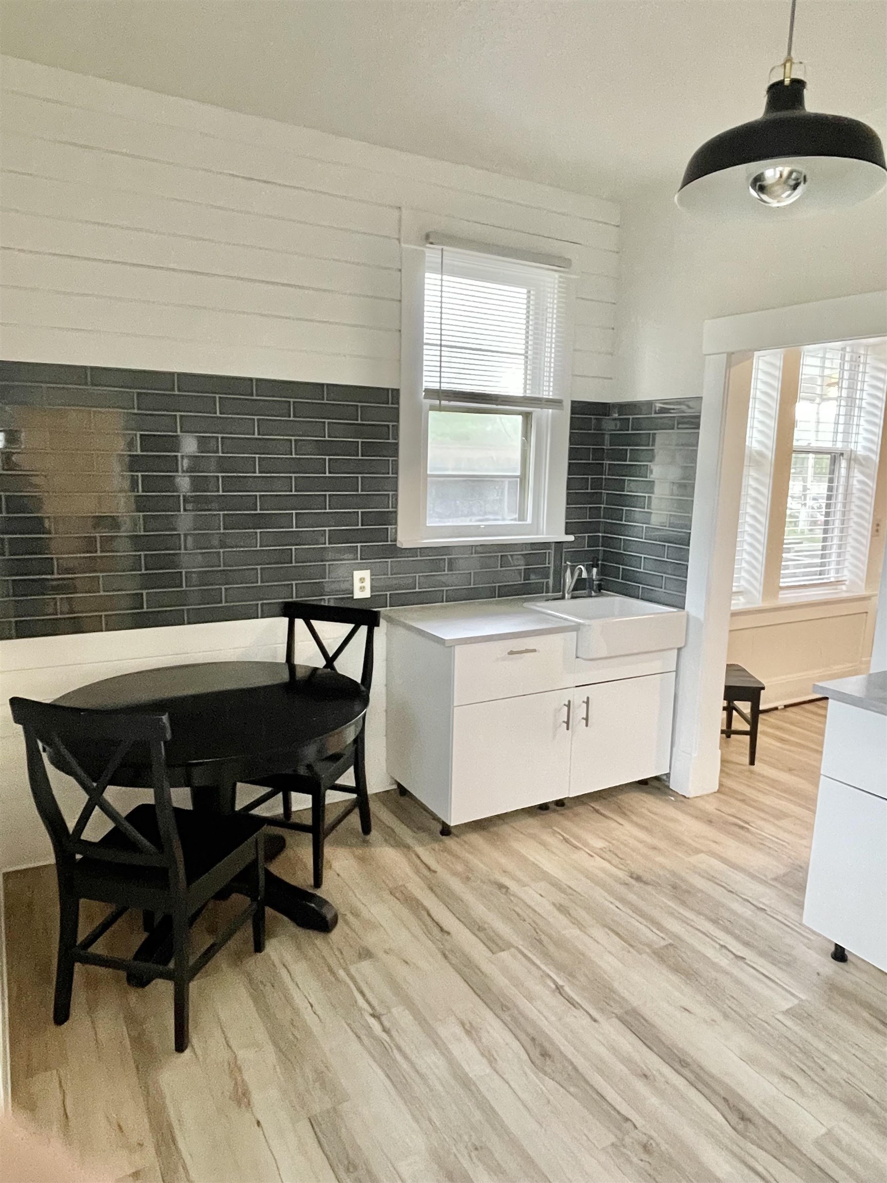 1824 W 2nd Ave - Photo 4