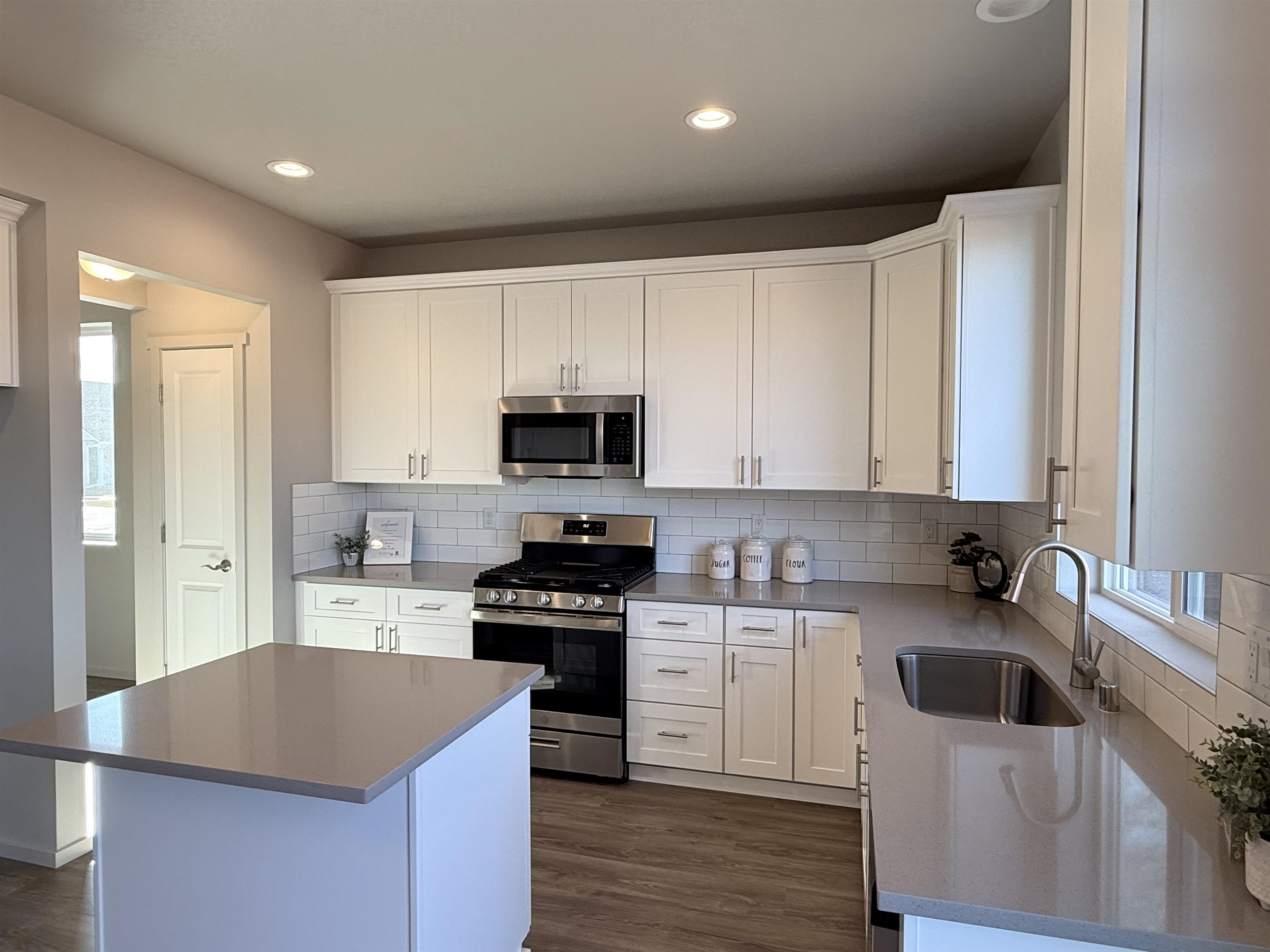 9523 E Michielli Ln - Photo 8