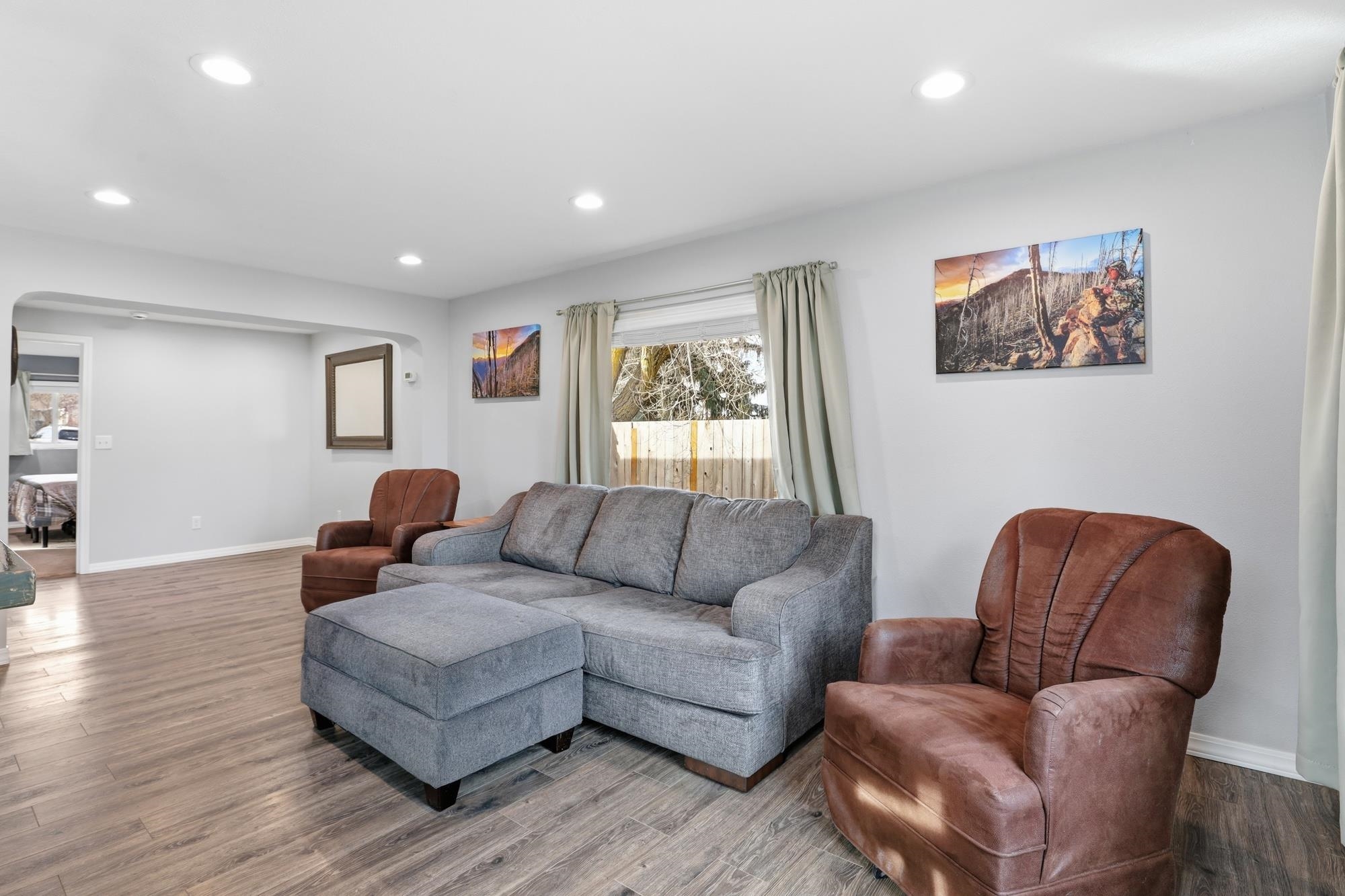 104 W Adams St - Photo 5