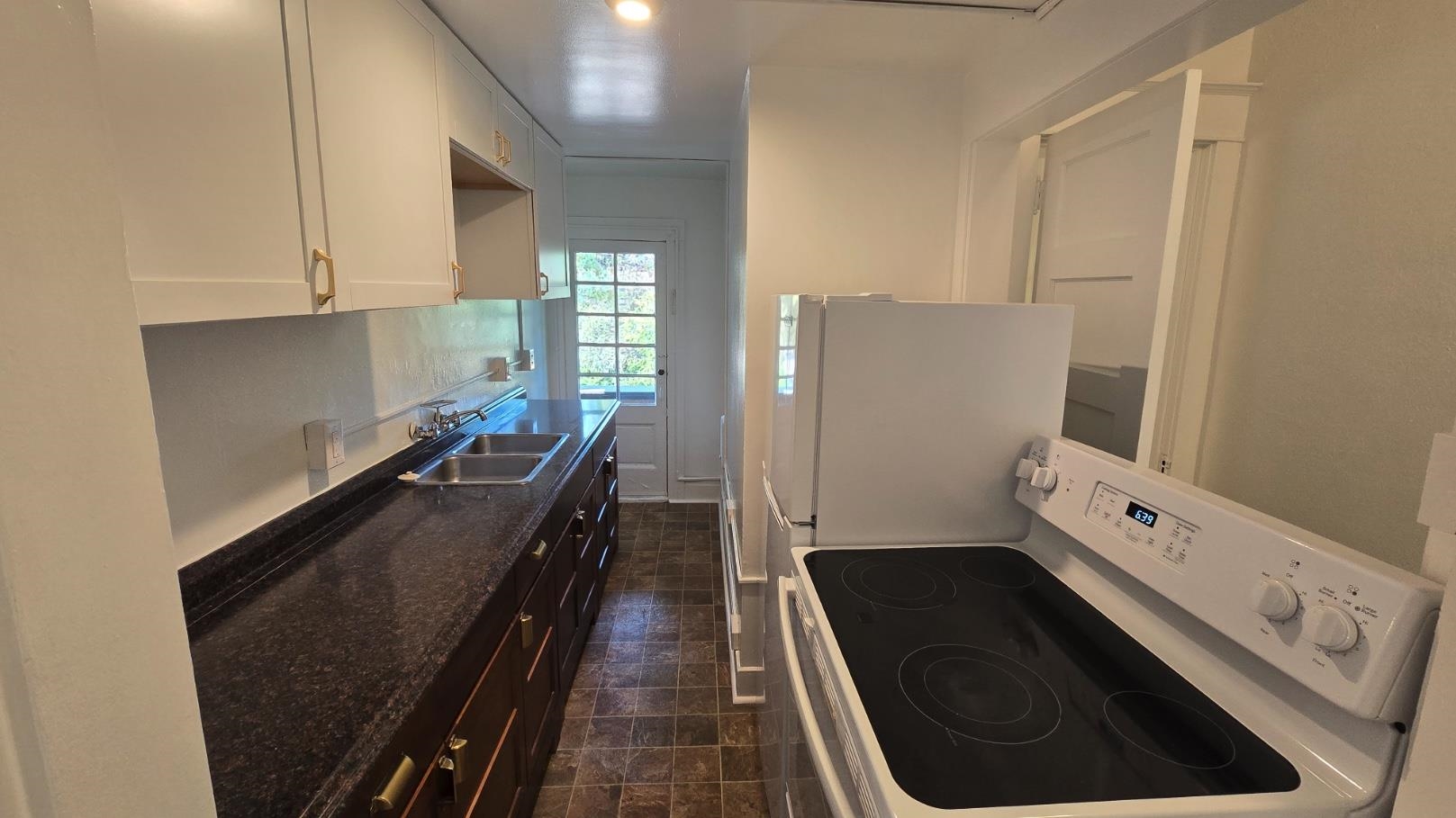 927 S Adams St - Photo 8