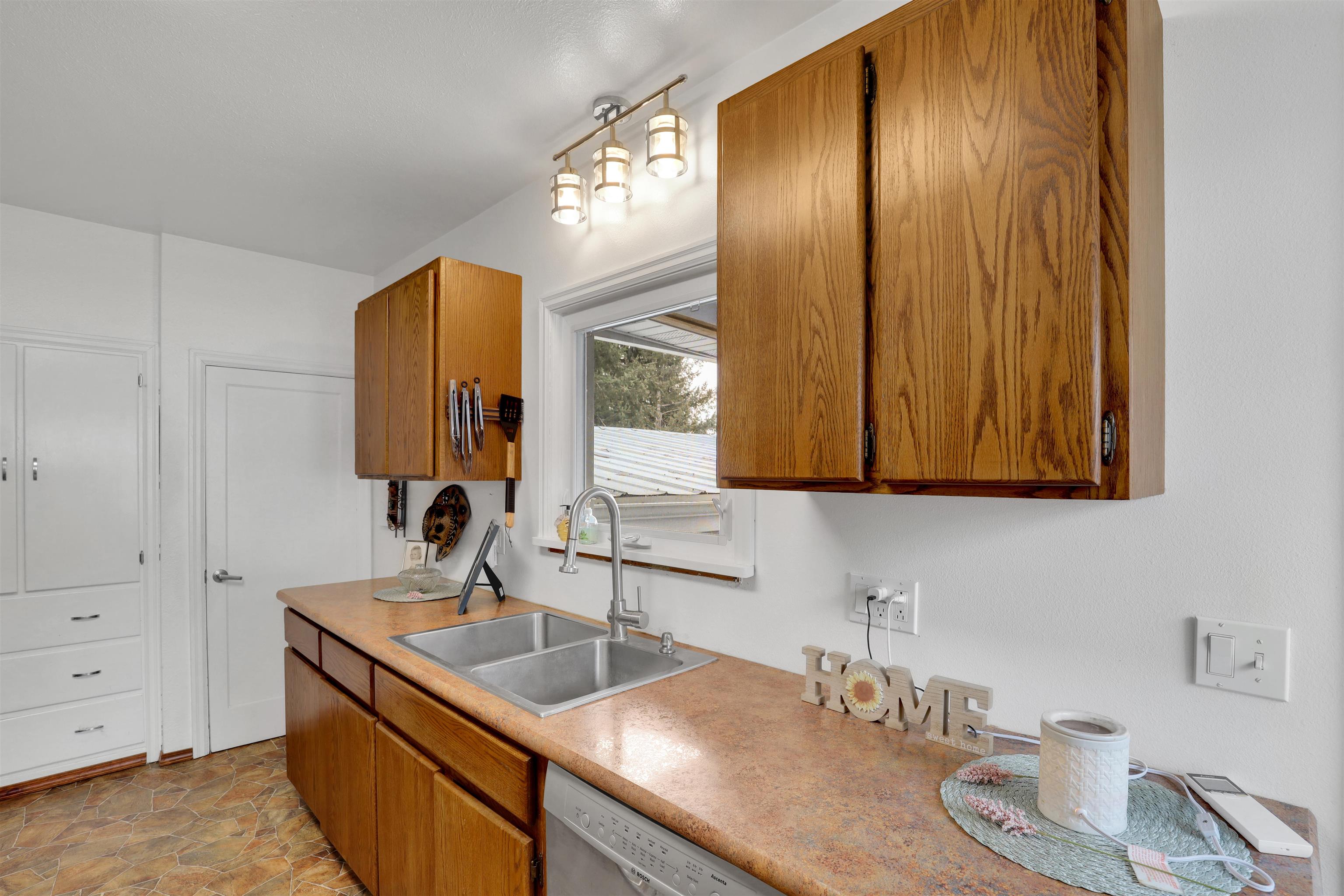 327 S Crosby St - Photo 18
