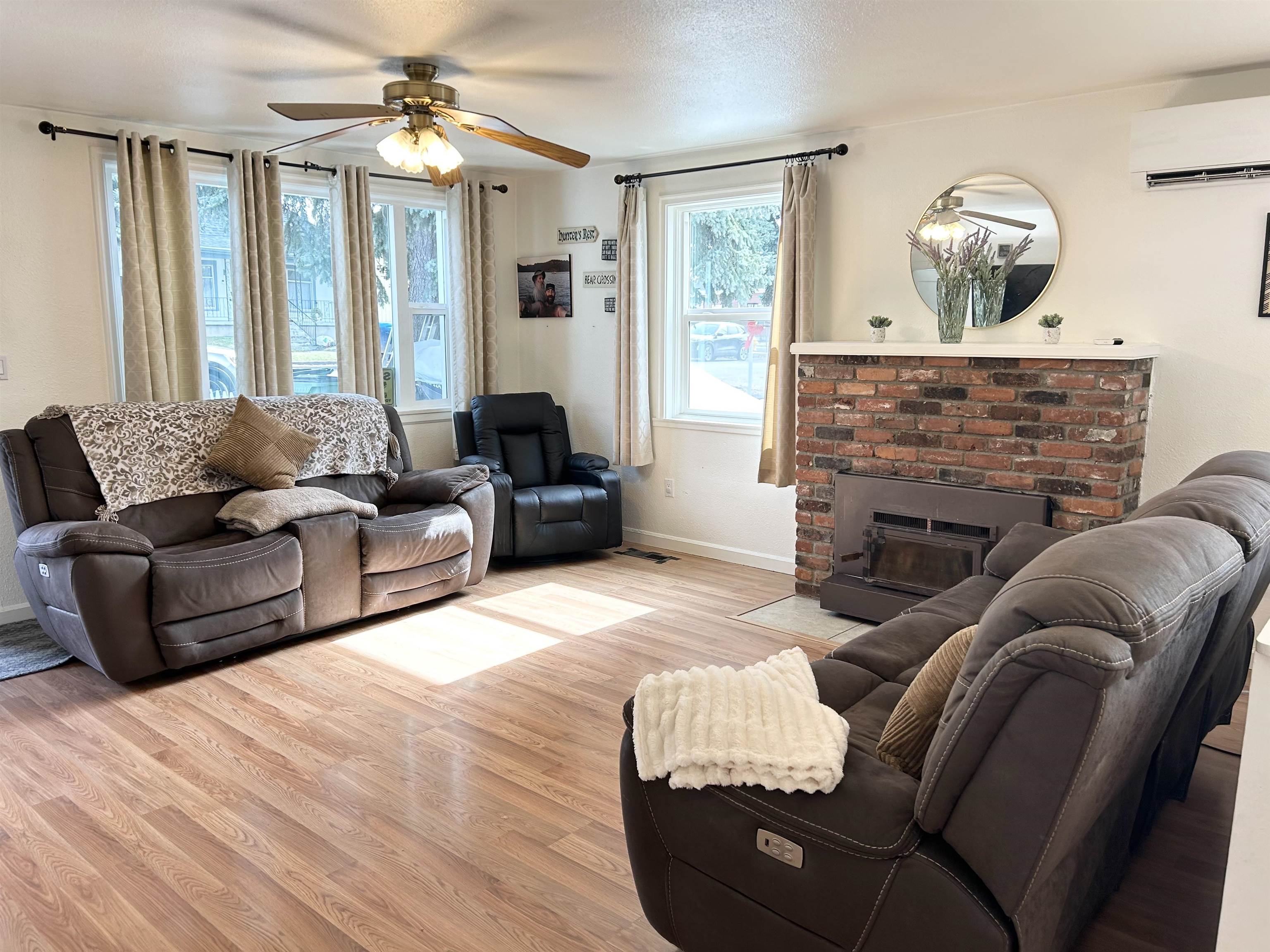 327 S Crosby St - Photo 11