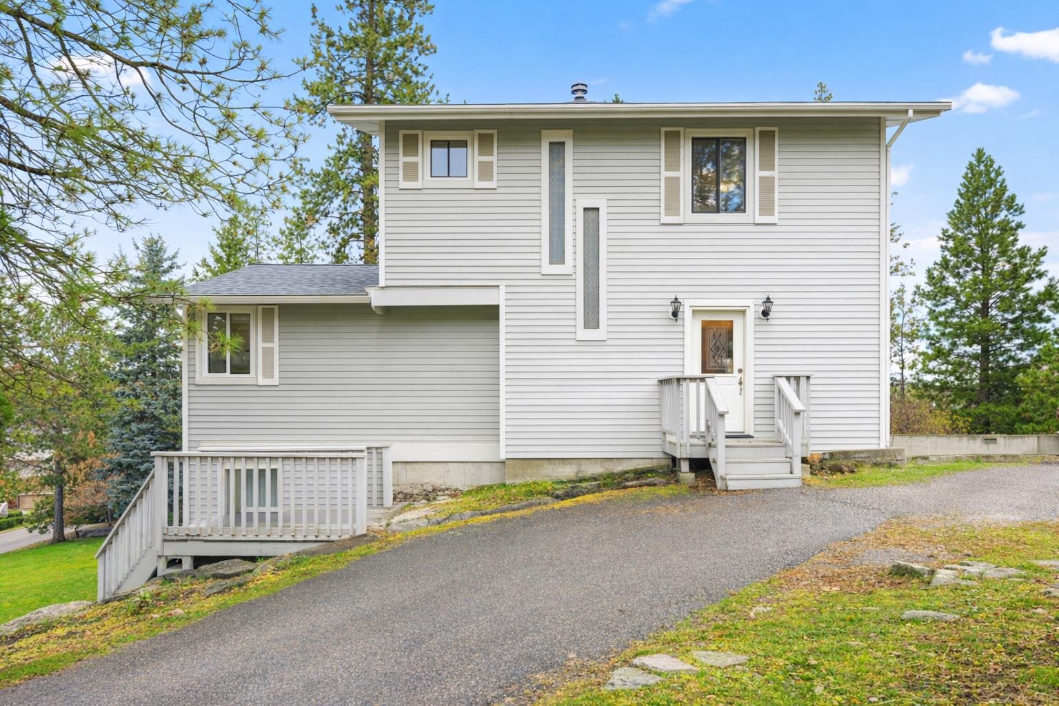2211 N Houk Rd - Photo 1