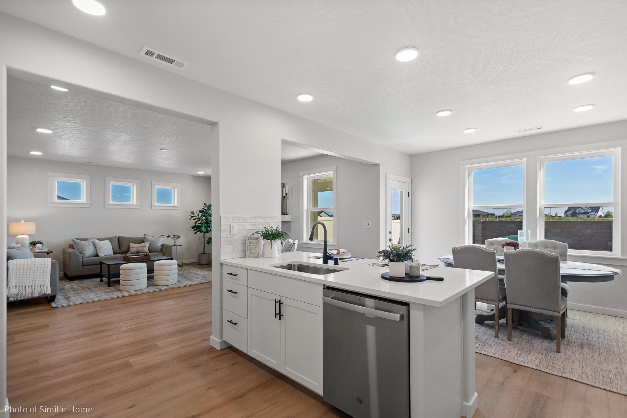 1544 W 67th Ave - Photo 6