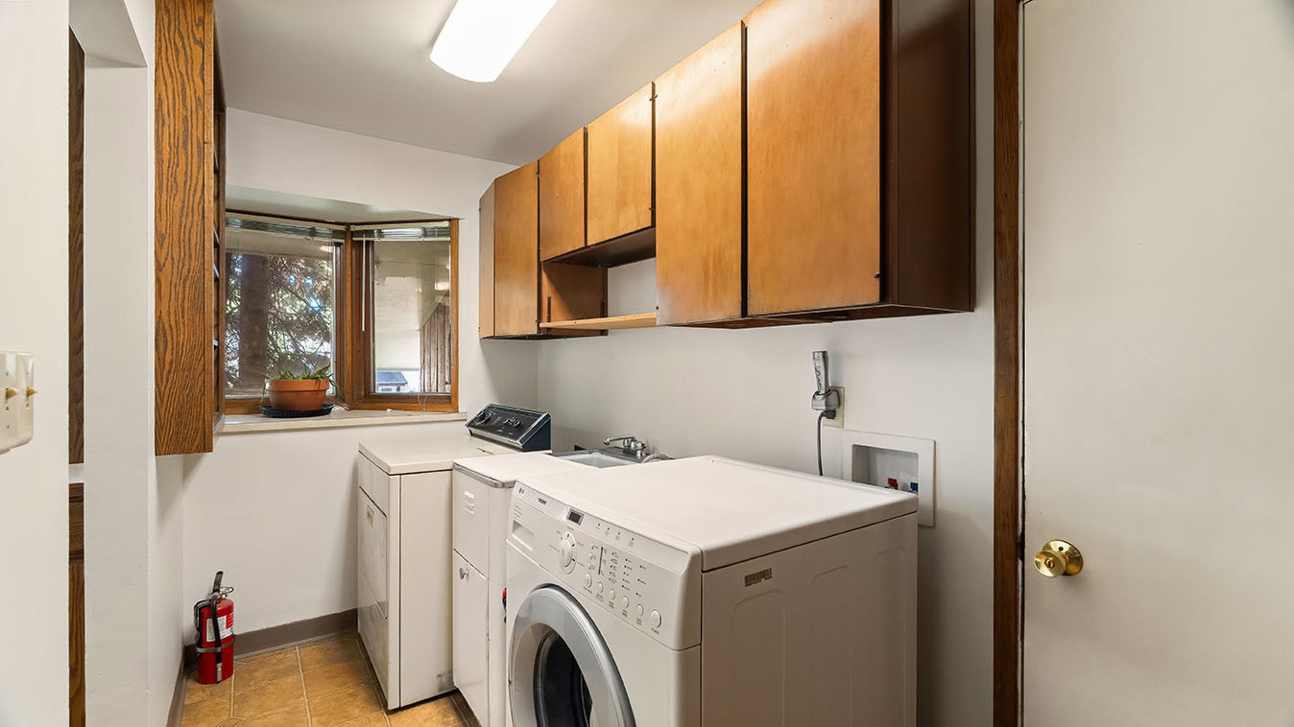 4303 N Ella Rd - Photo 13