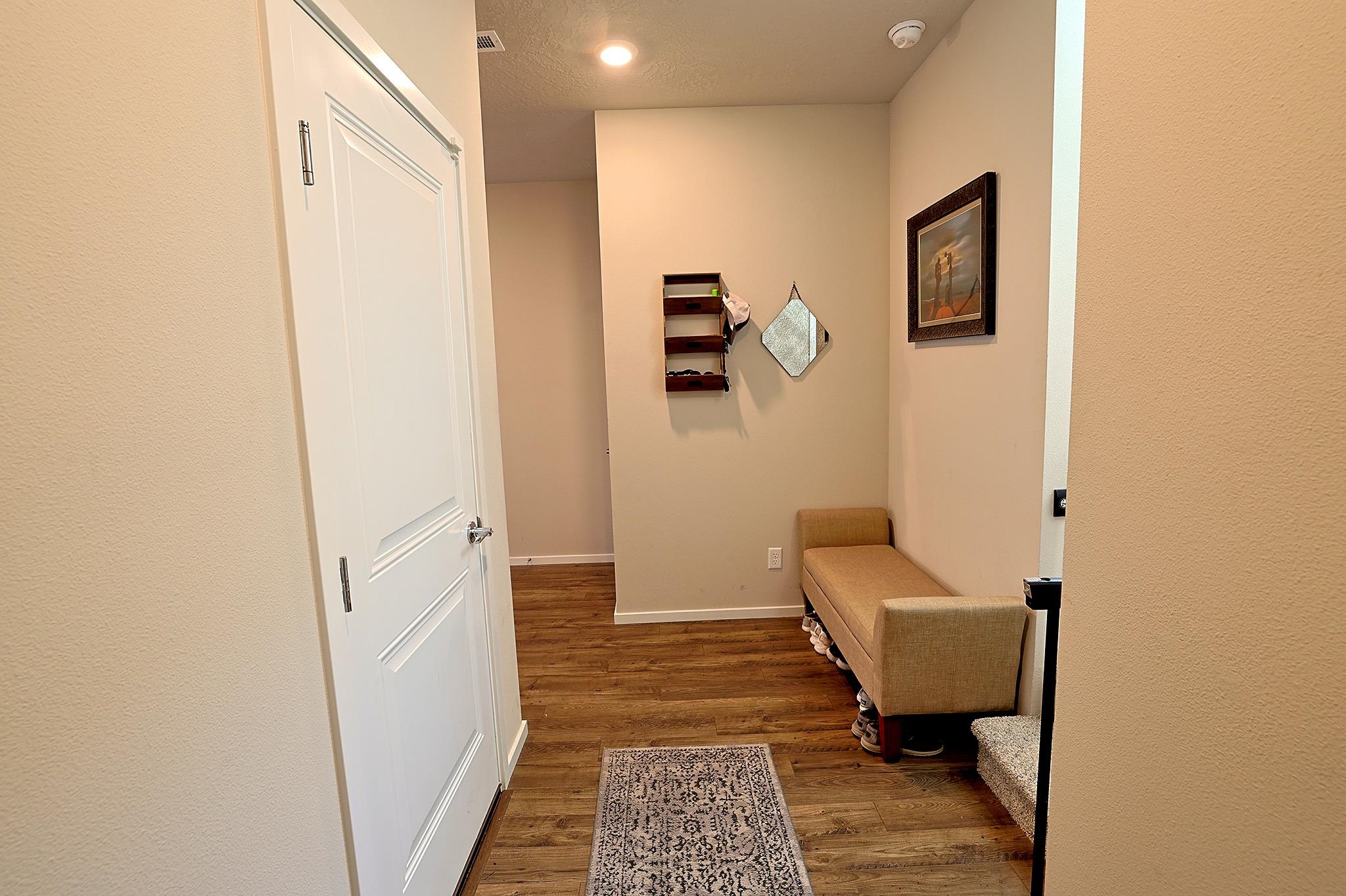 8211 S Avery Rd - Photo 5