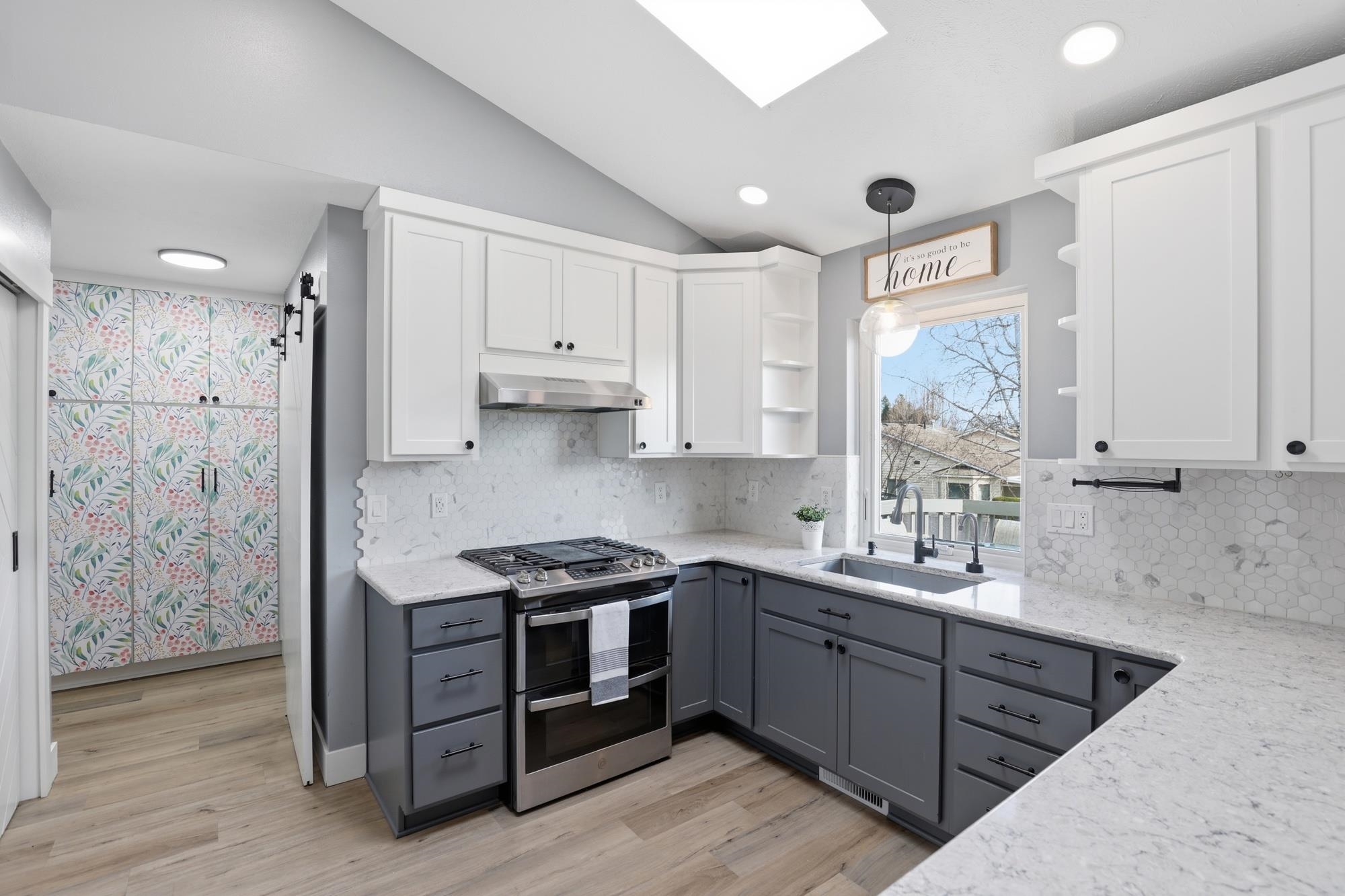 1715 S St. Charles Rd - Photo 8