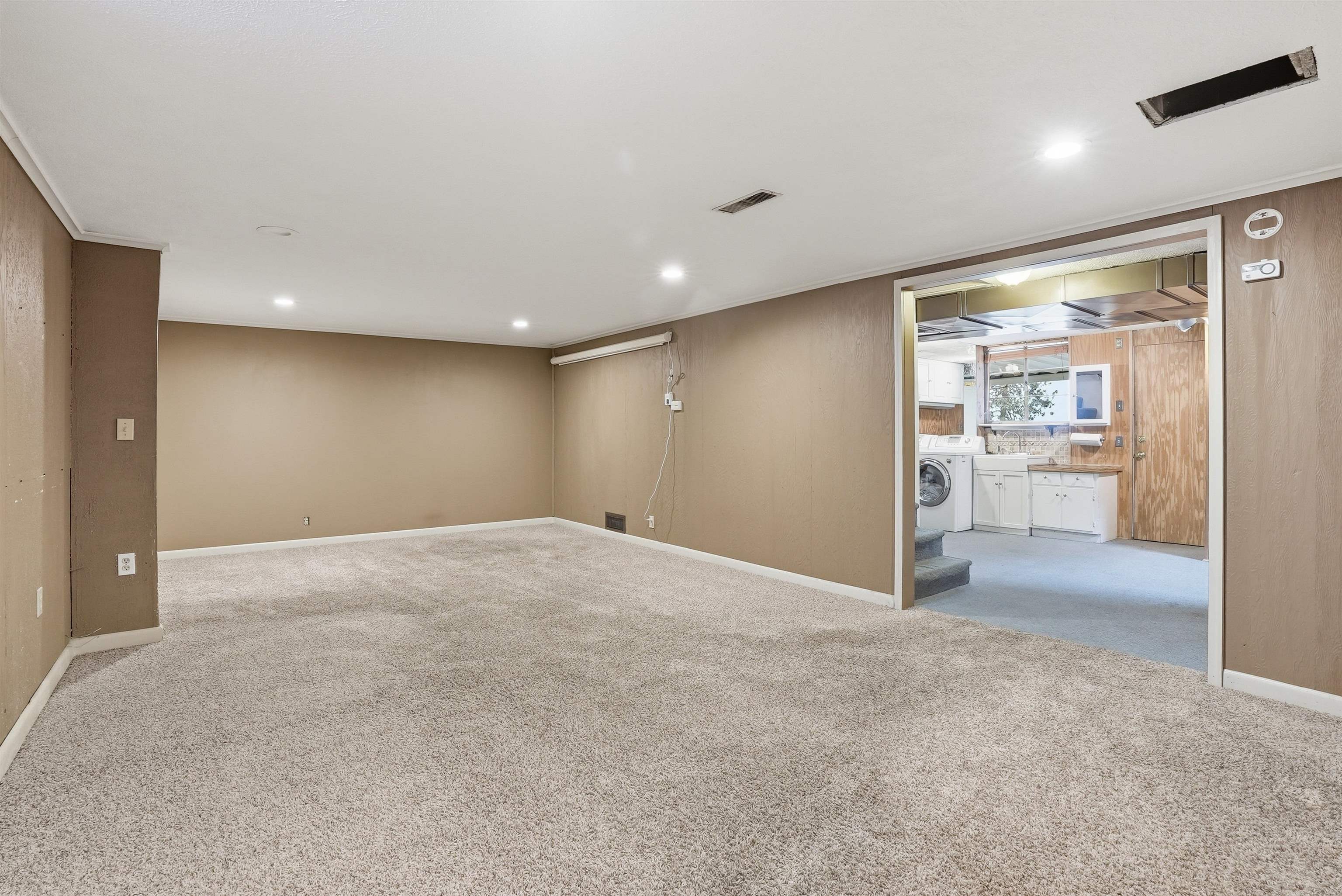 3703 E 18th Ave - Photo 13