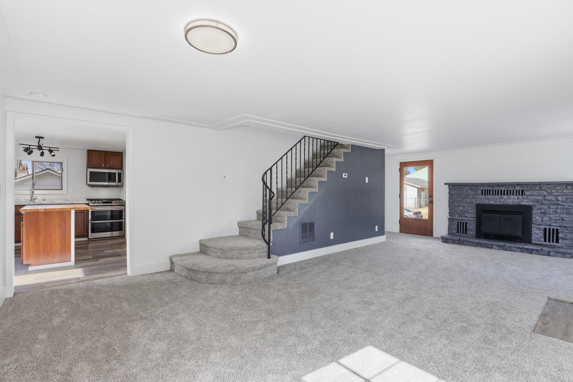 6423 N Washington St - Photo 4