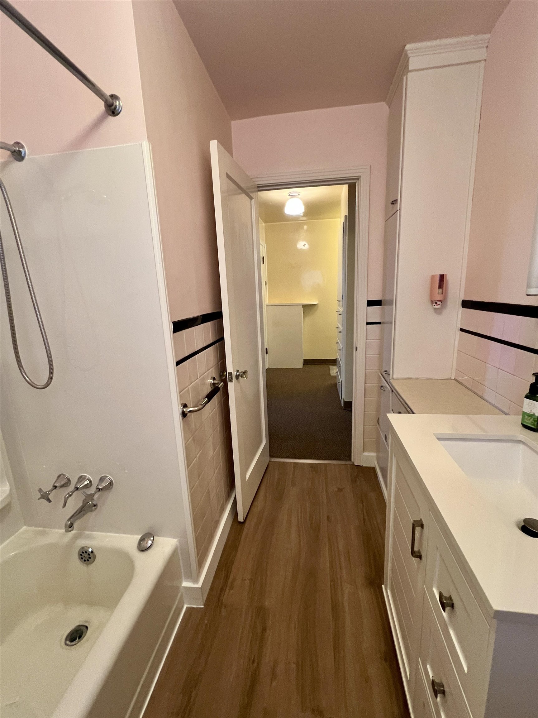 105 W 4th Ave - Photo 7