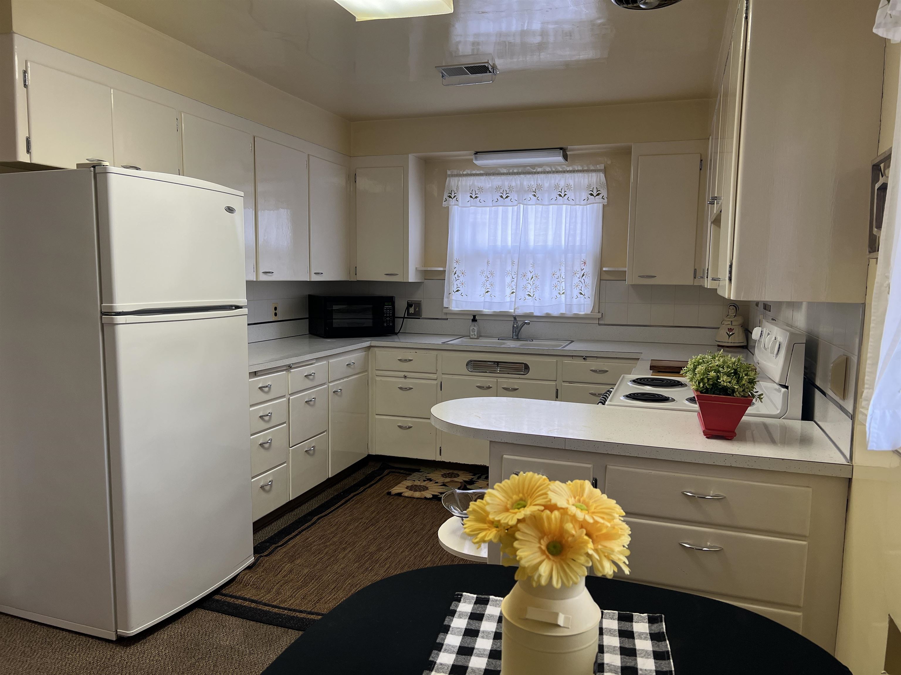 105 W 4th Ave - Photo 10