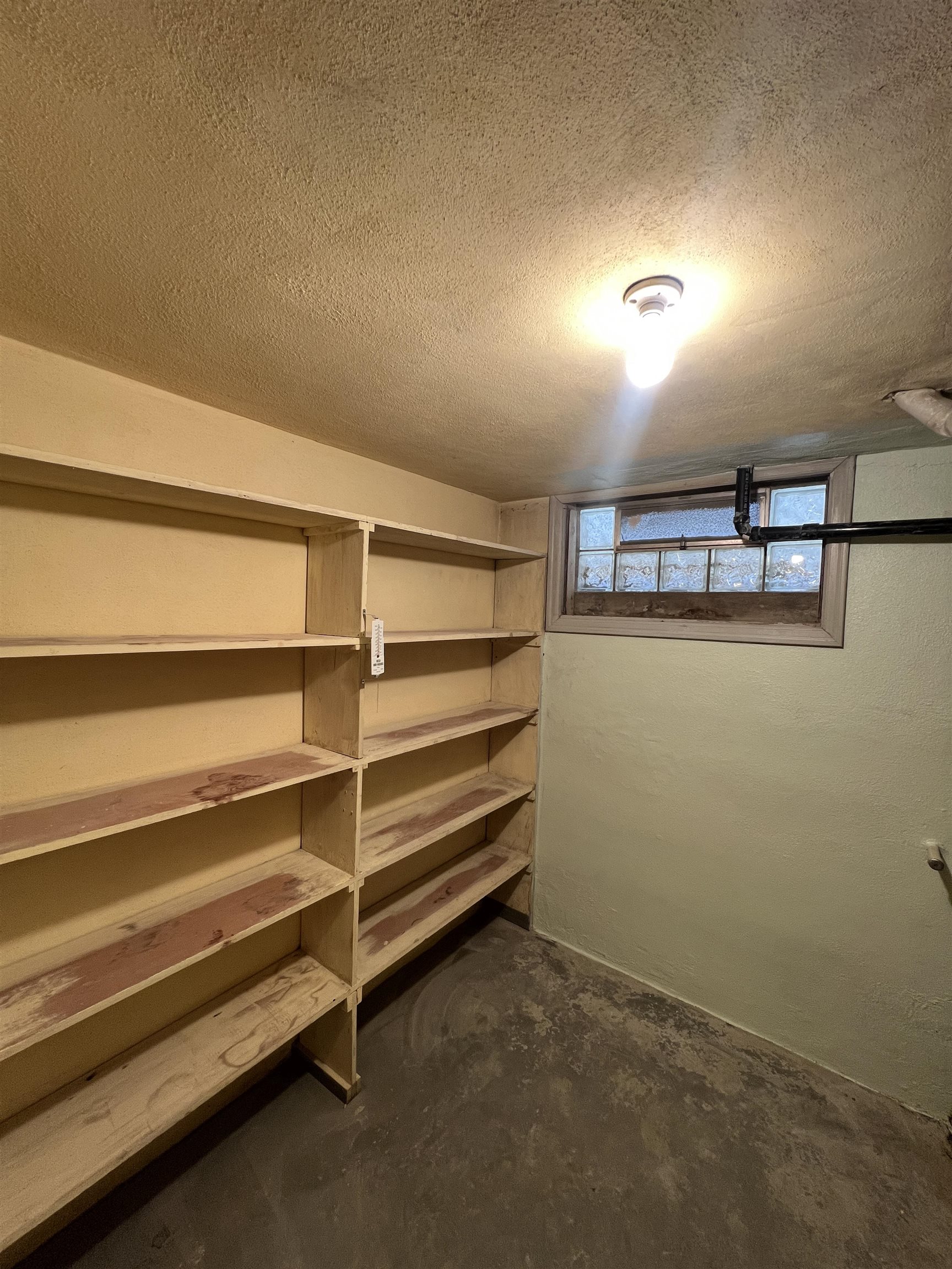 105 W 4th Ave - Photo 25