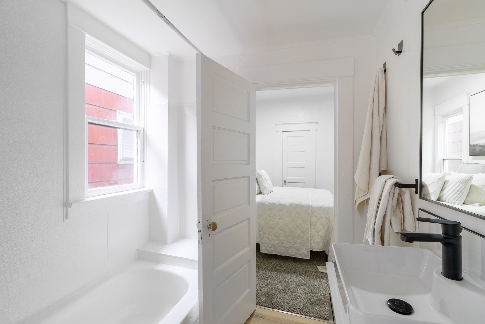 1014 W Spofford Ave - Photo 21
