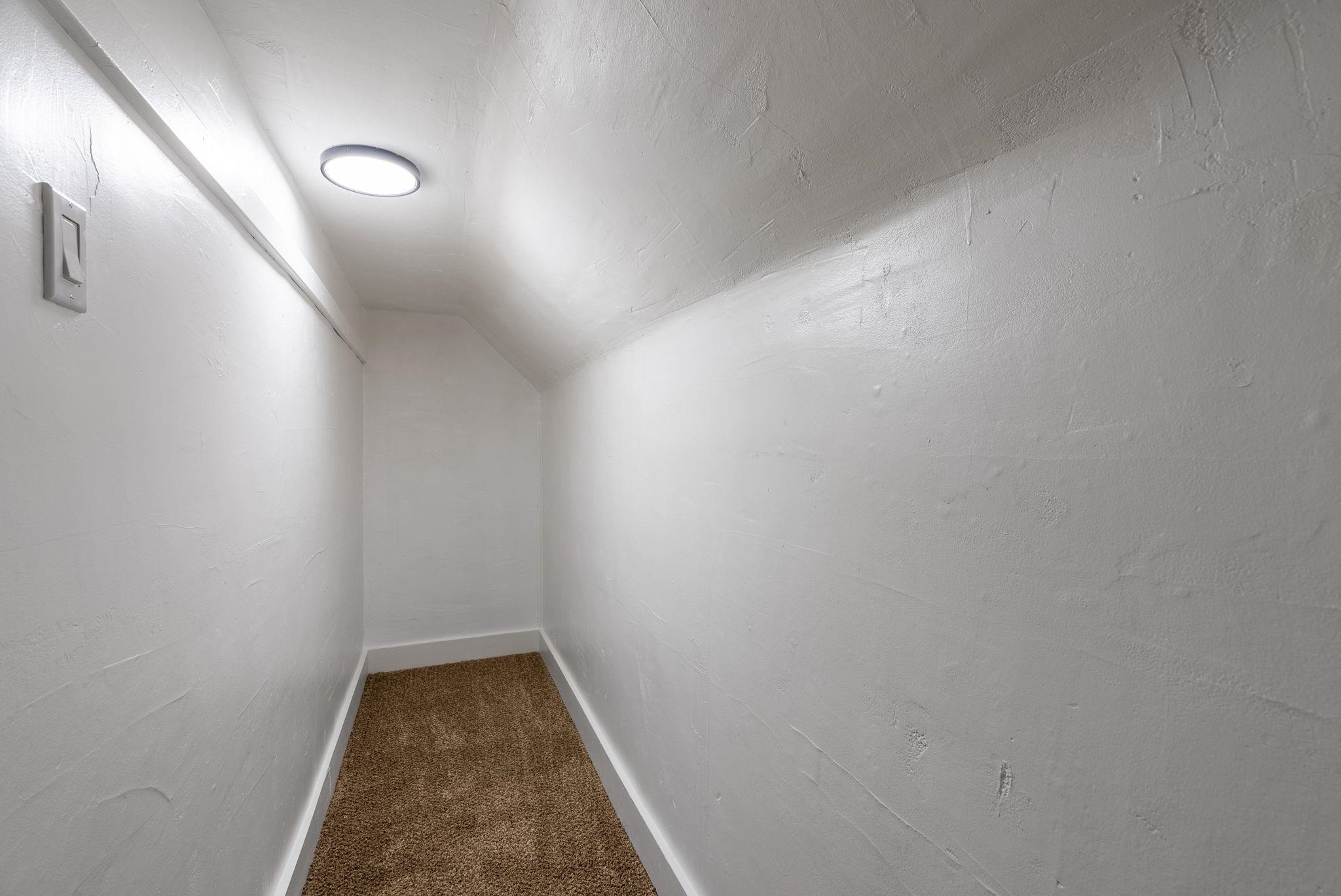 1014 W Spofford Ave - Photo 41