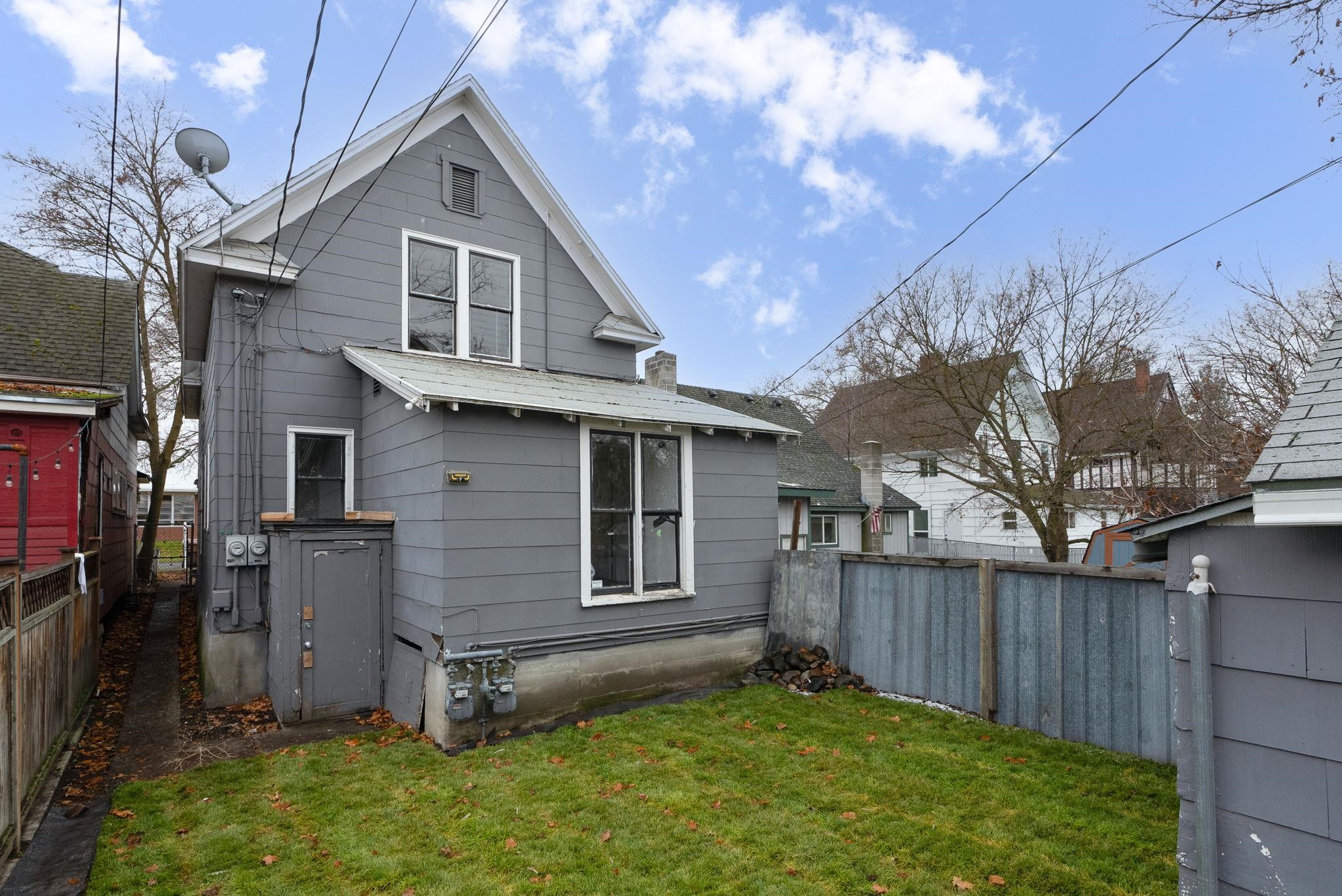 1014 W Spofford Ave - Photo 43