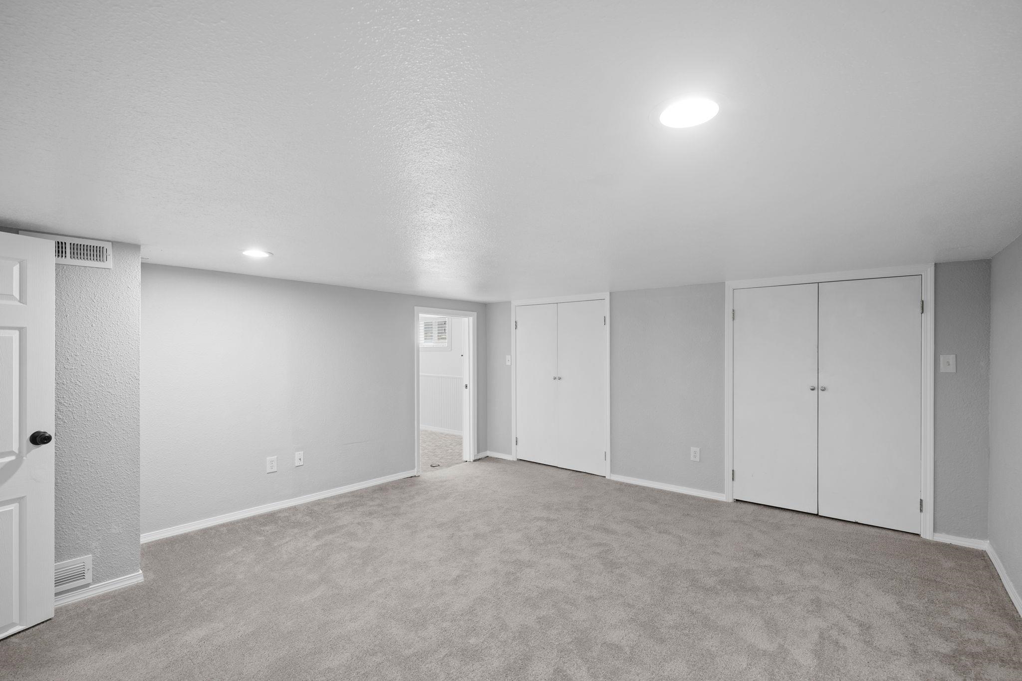 207 W 27TH Ave - Photo 18