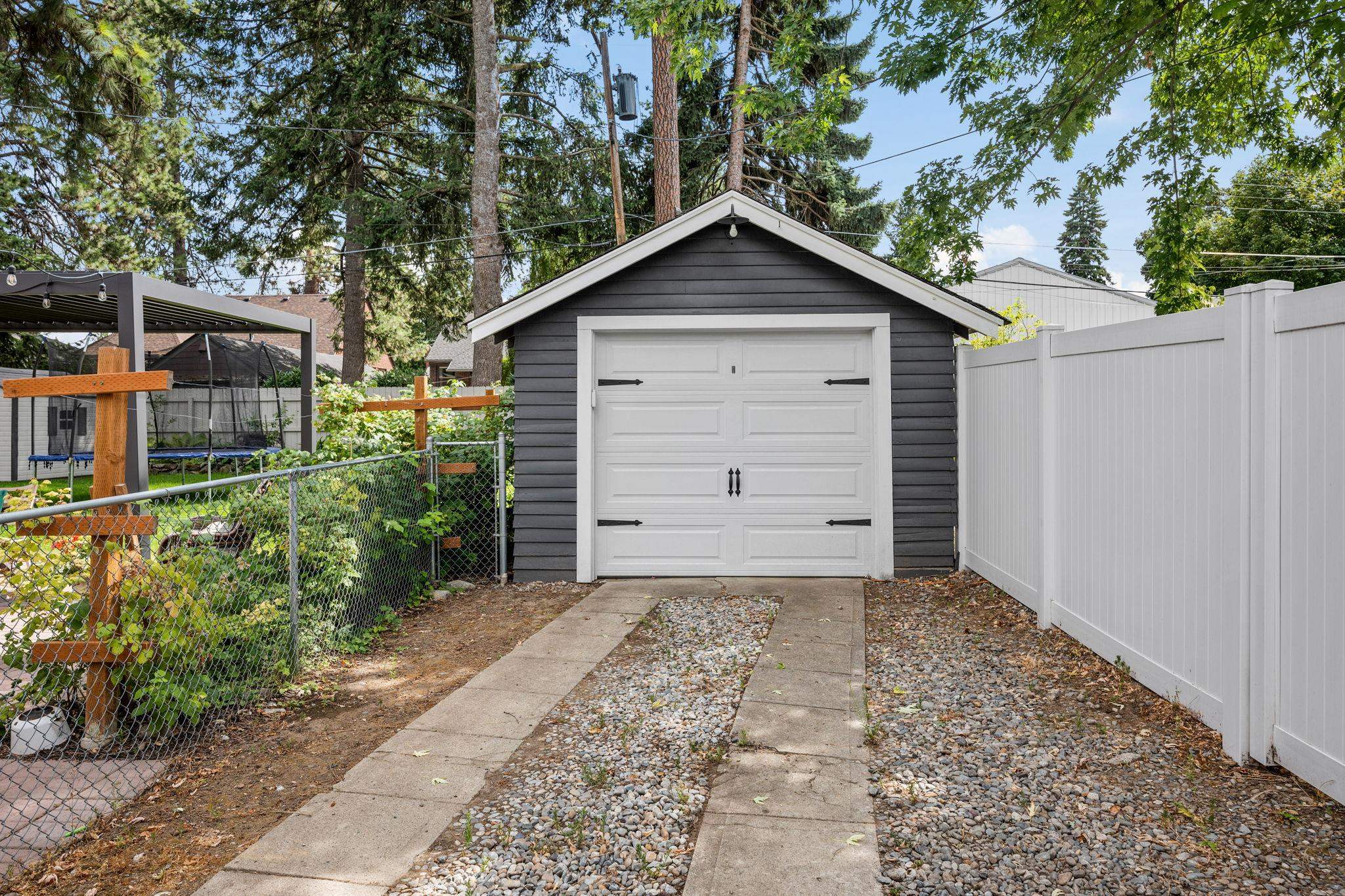 207 W 27TH Ave - Photo 26