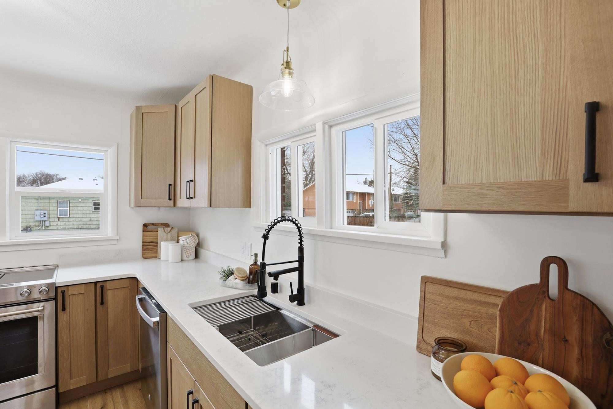 11022 E 4TH Ave - Photo 16