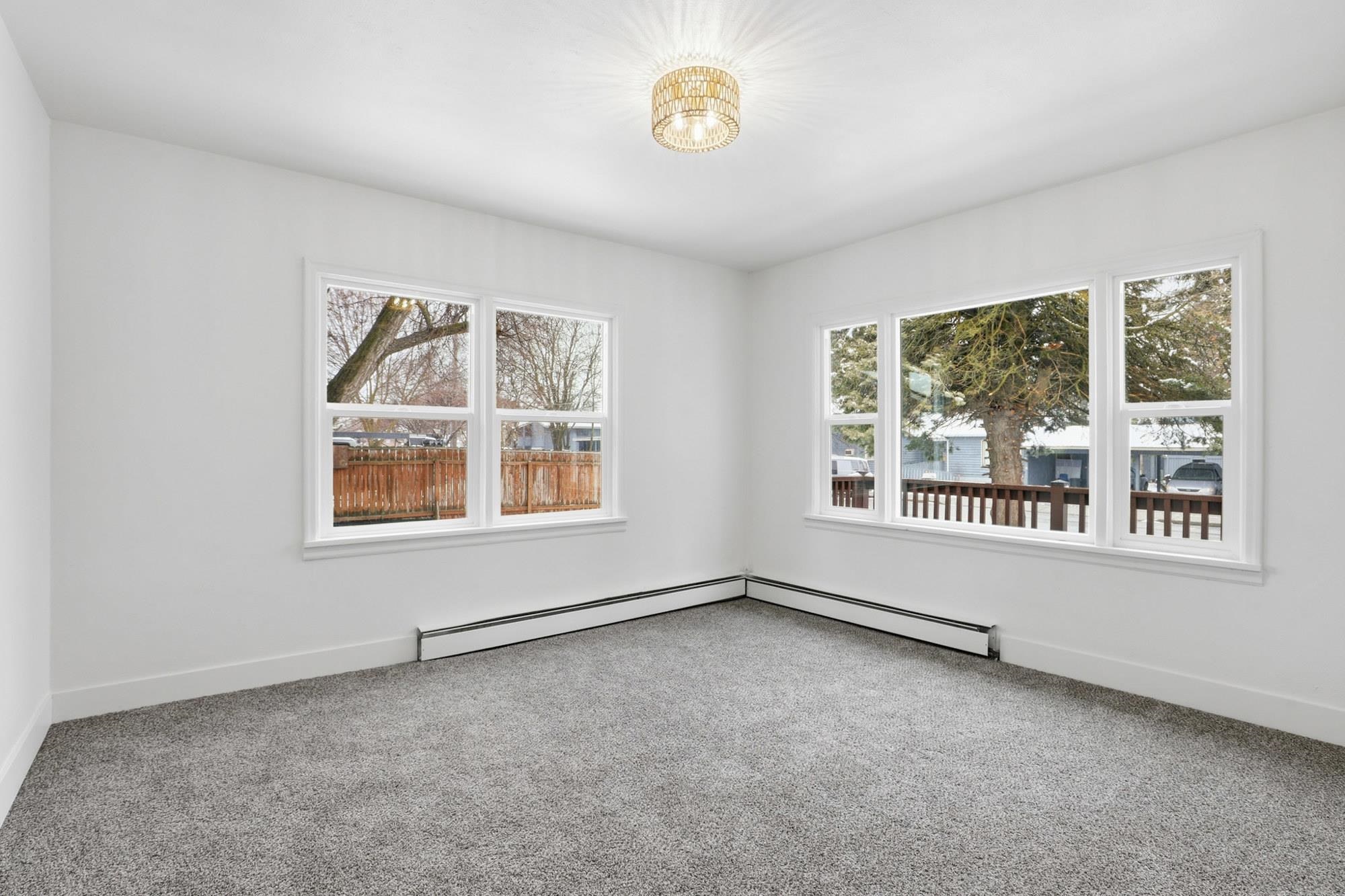 11022 E 4TH Ave - Photo 20
