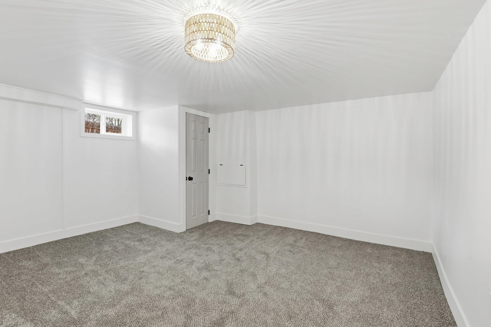 11022 E 4TH Ave - Photo 24