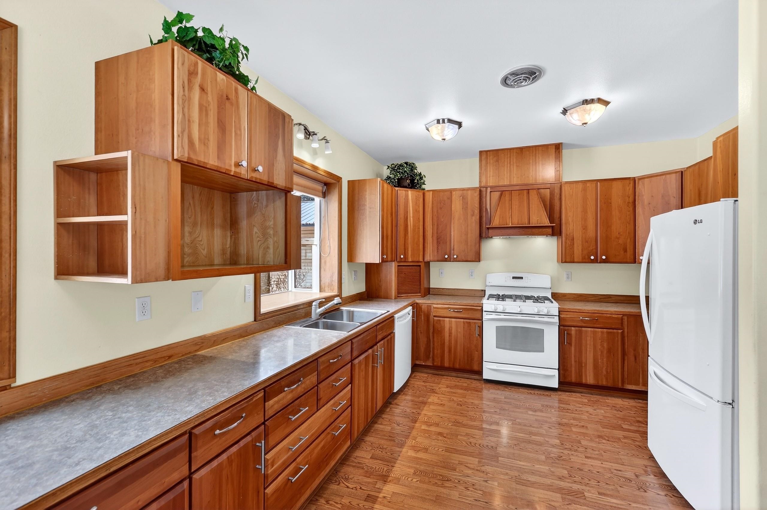 245 Jade Dr - Photo 5
