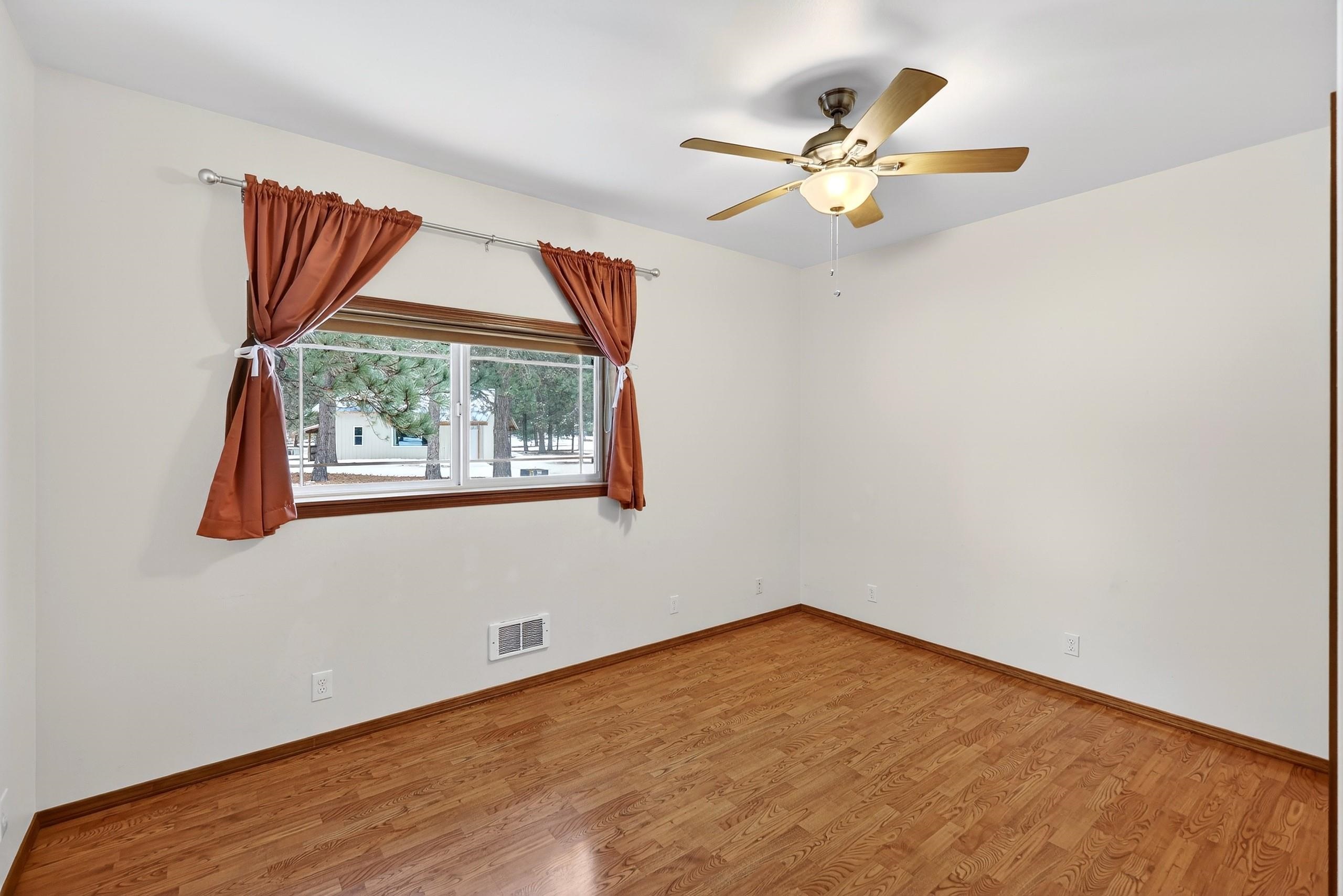 245 Jade Dr - Photo 10