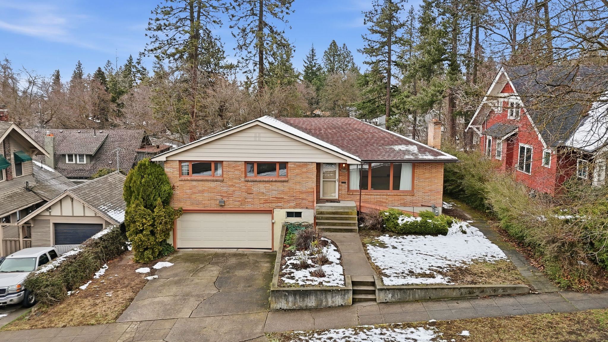 1022 W 16th Ave - Photo 1